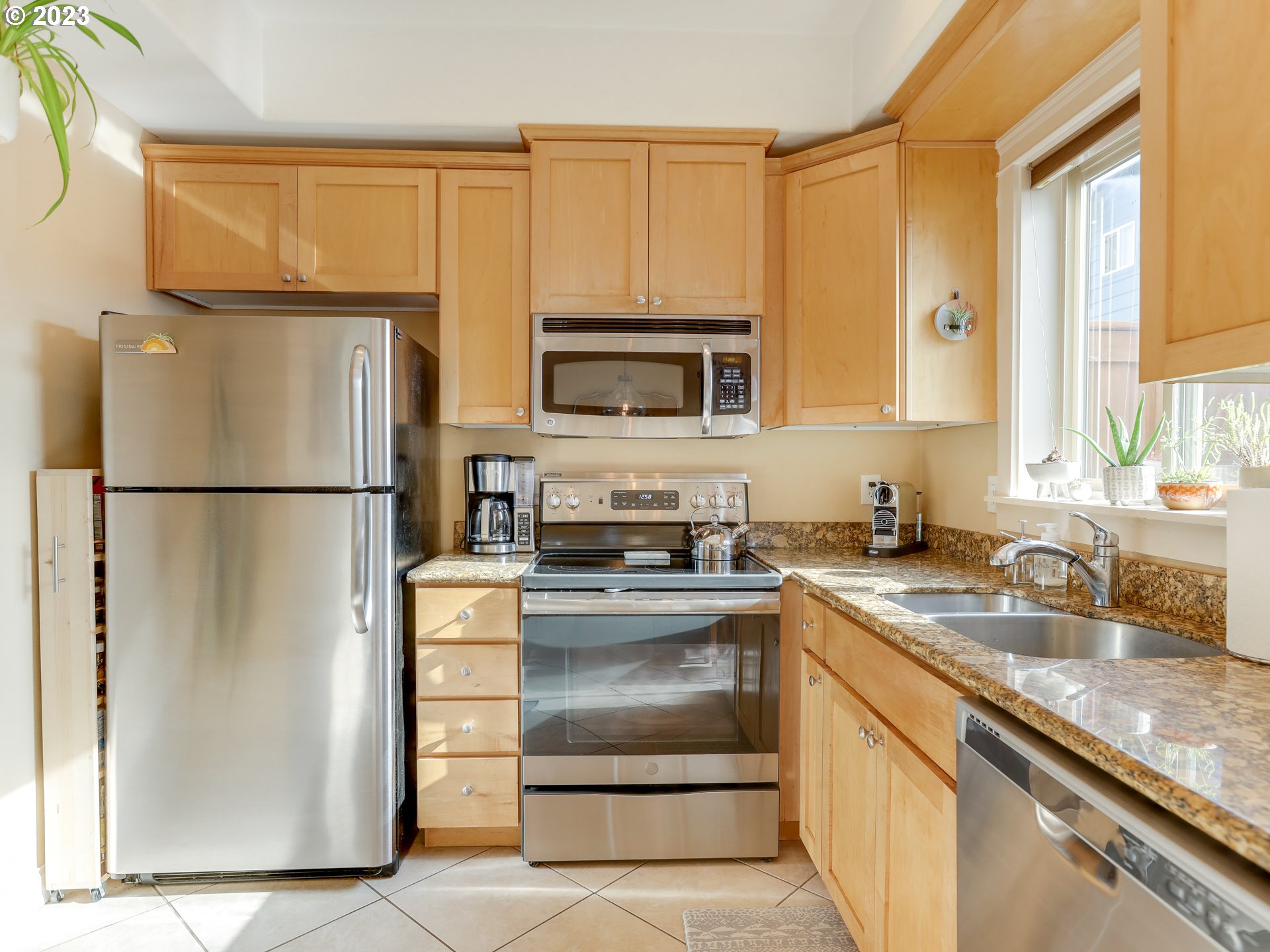 Photo #5: 23114916 Listing 