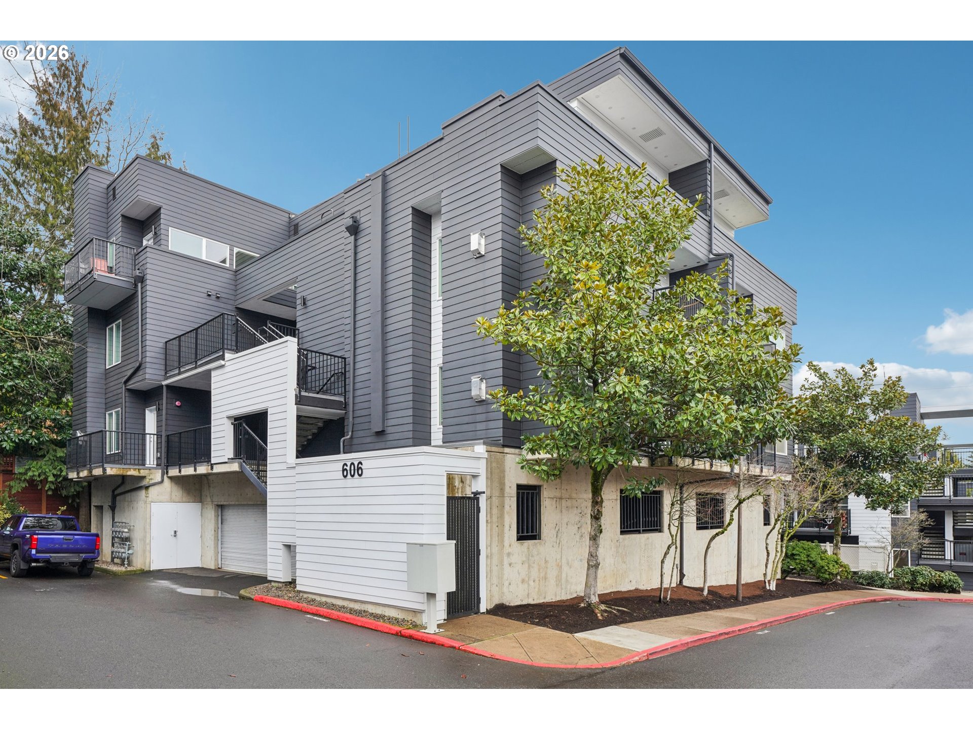 Photo #10: 231158707 Listing: Photo #10