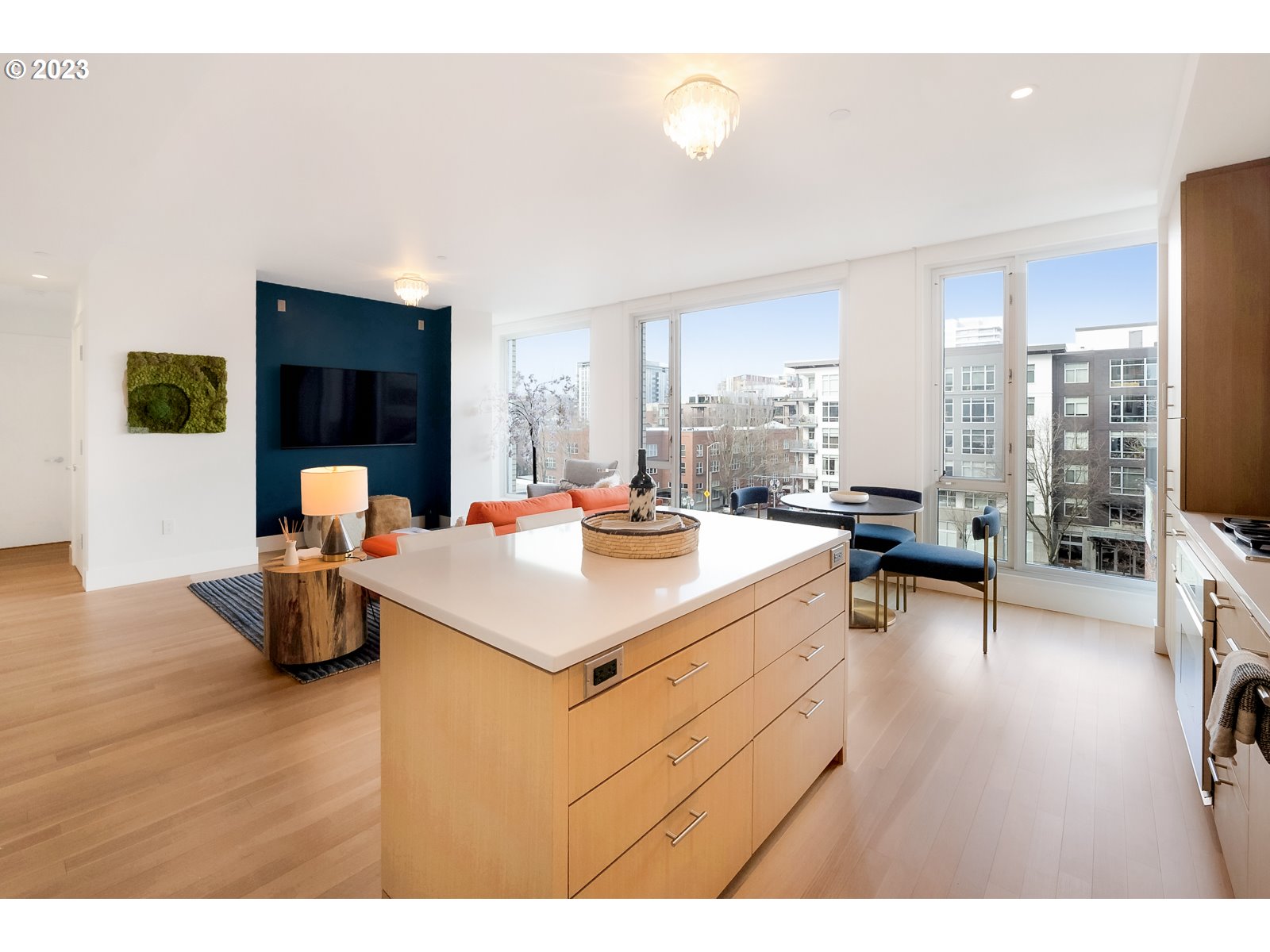 Photo #6: 23123944 Listing 