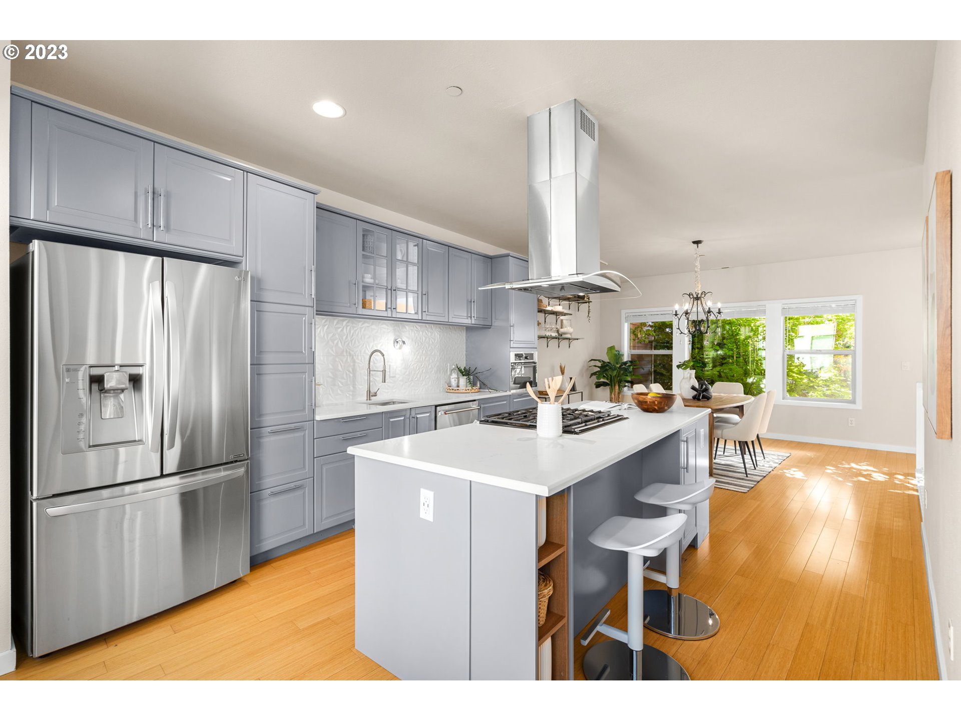 Photo #2: 23126914 Listing 