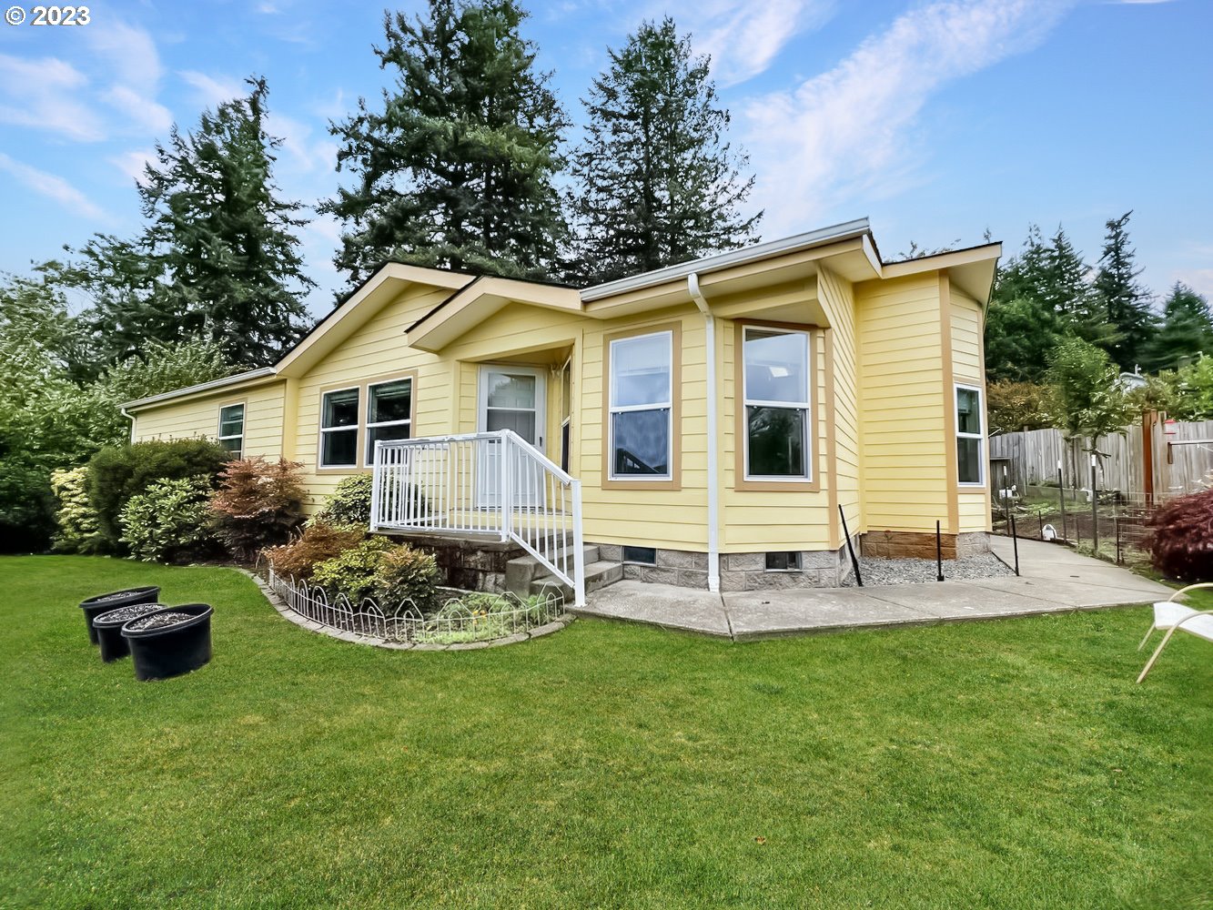 794 E 11TH PL, Coquille, OR 