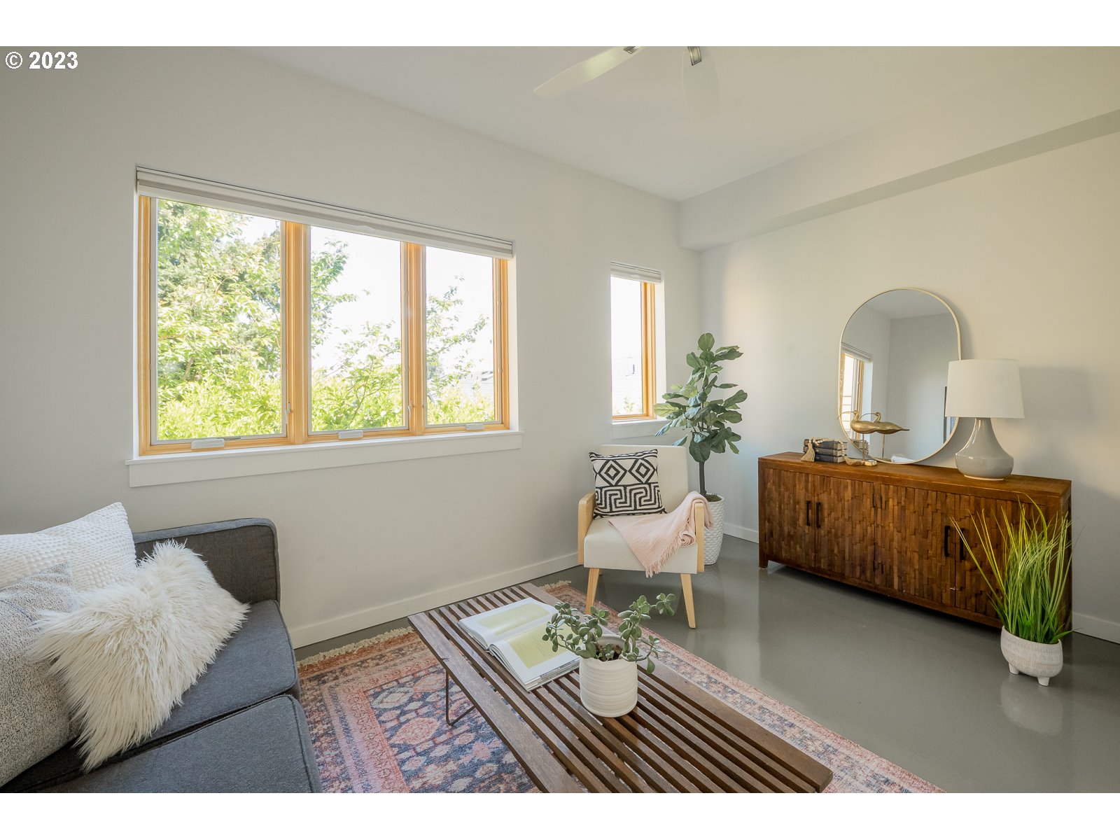 Photo #2: 23129222 Listing 