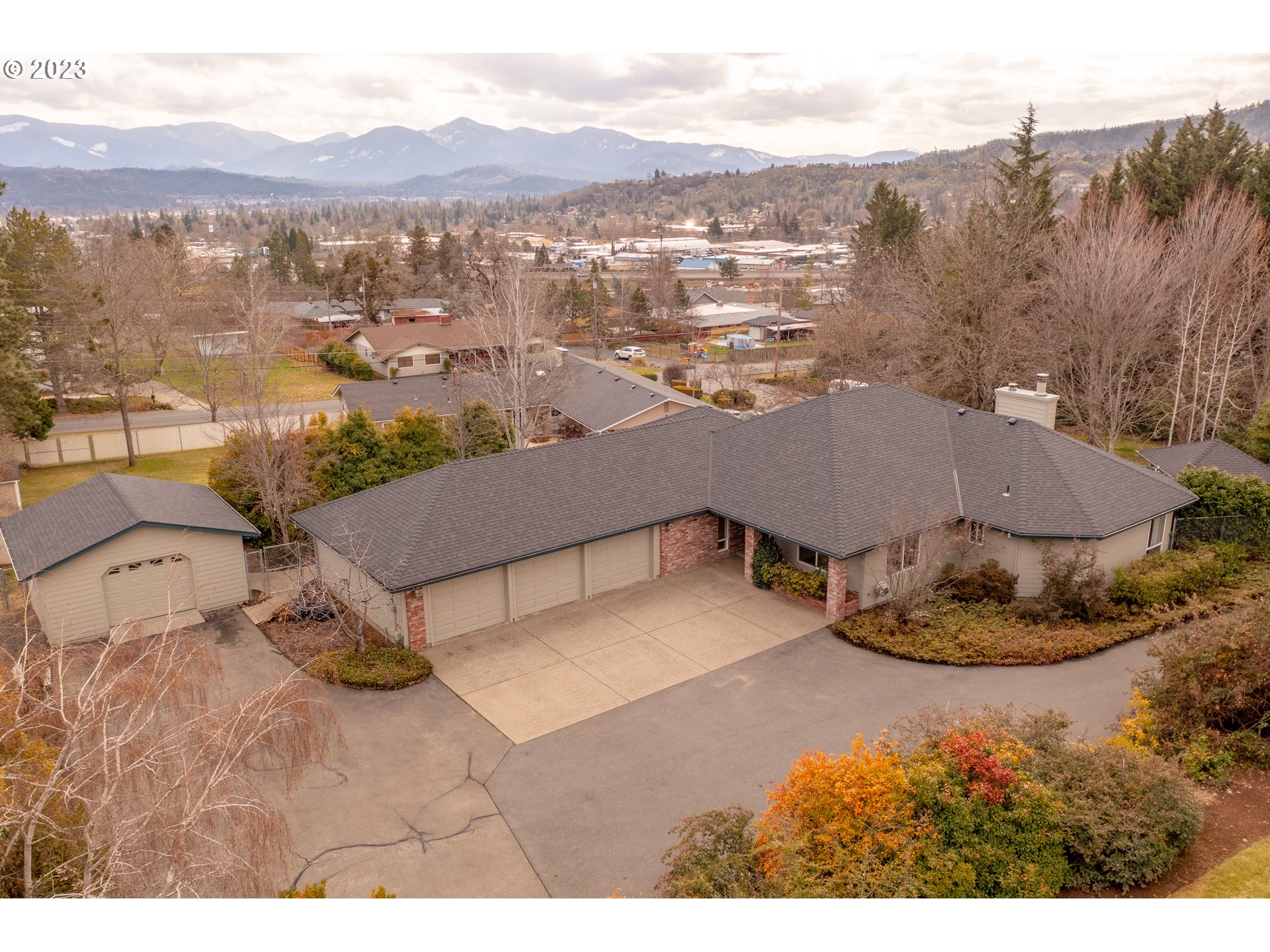 2311 SCOVILLE RD, Grants Pass, OR 