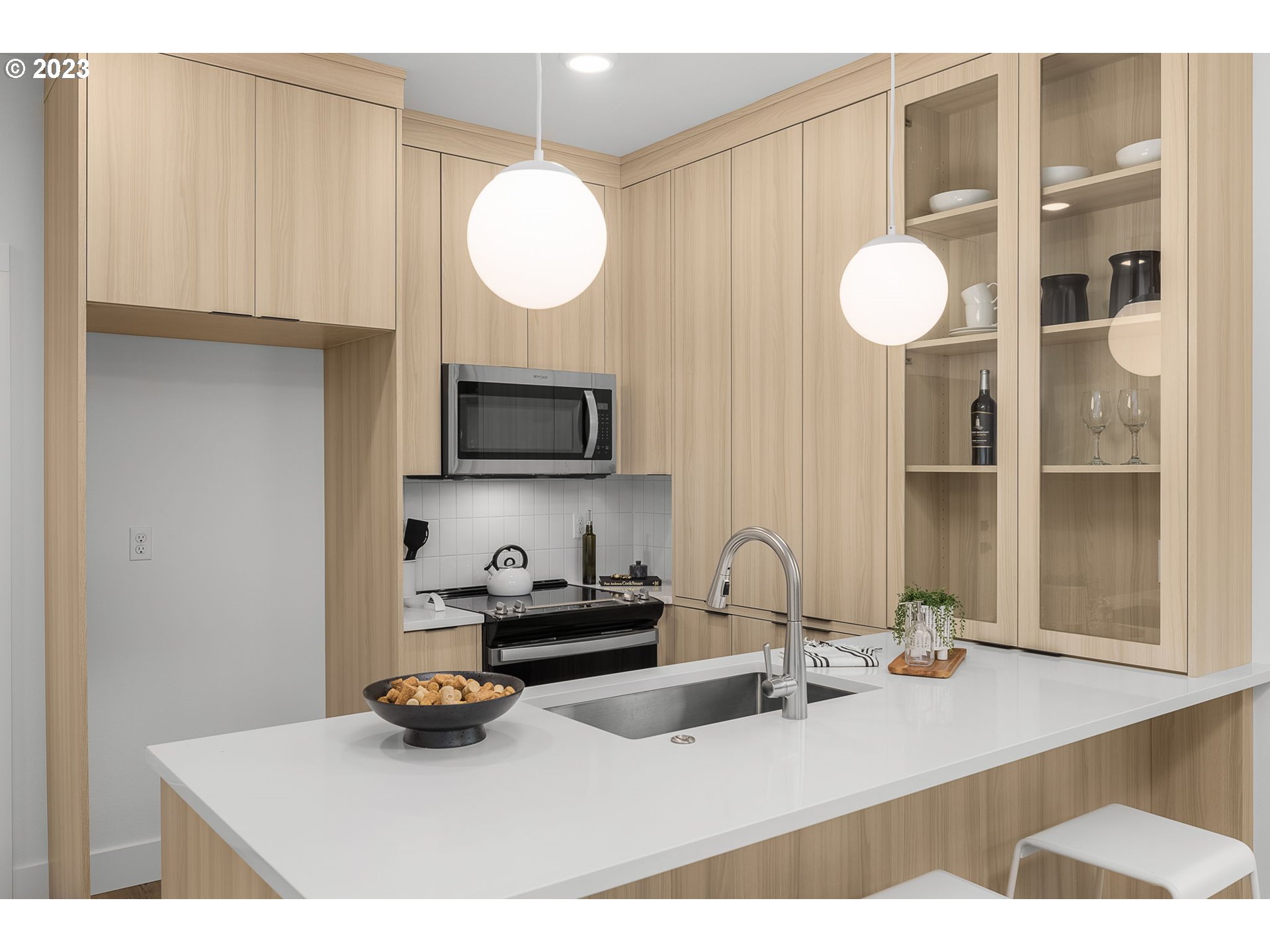 Photo #6: 23132372 Listing 
