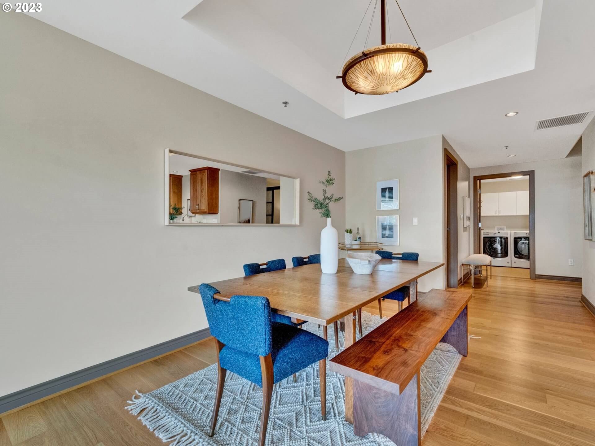 Photo #5: 23137189 Listing 