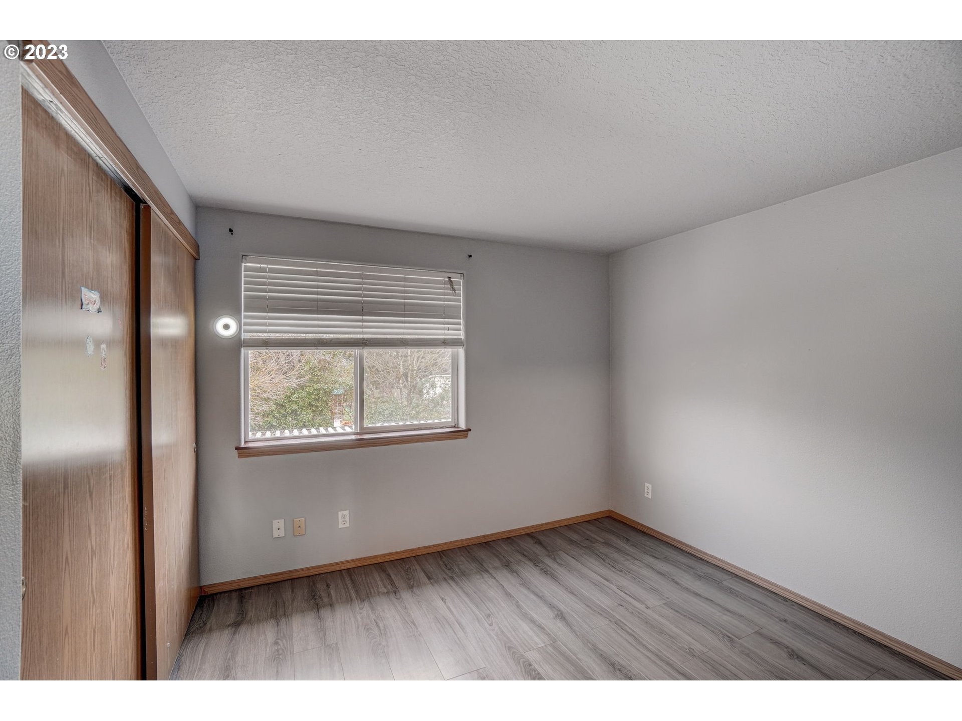 Photo #3: 23139513 Listing 