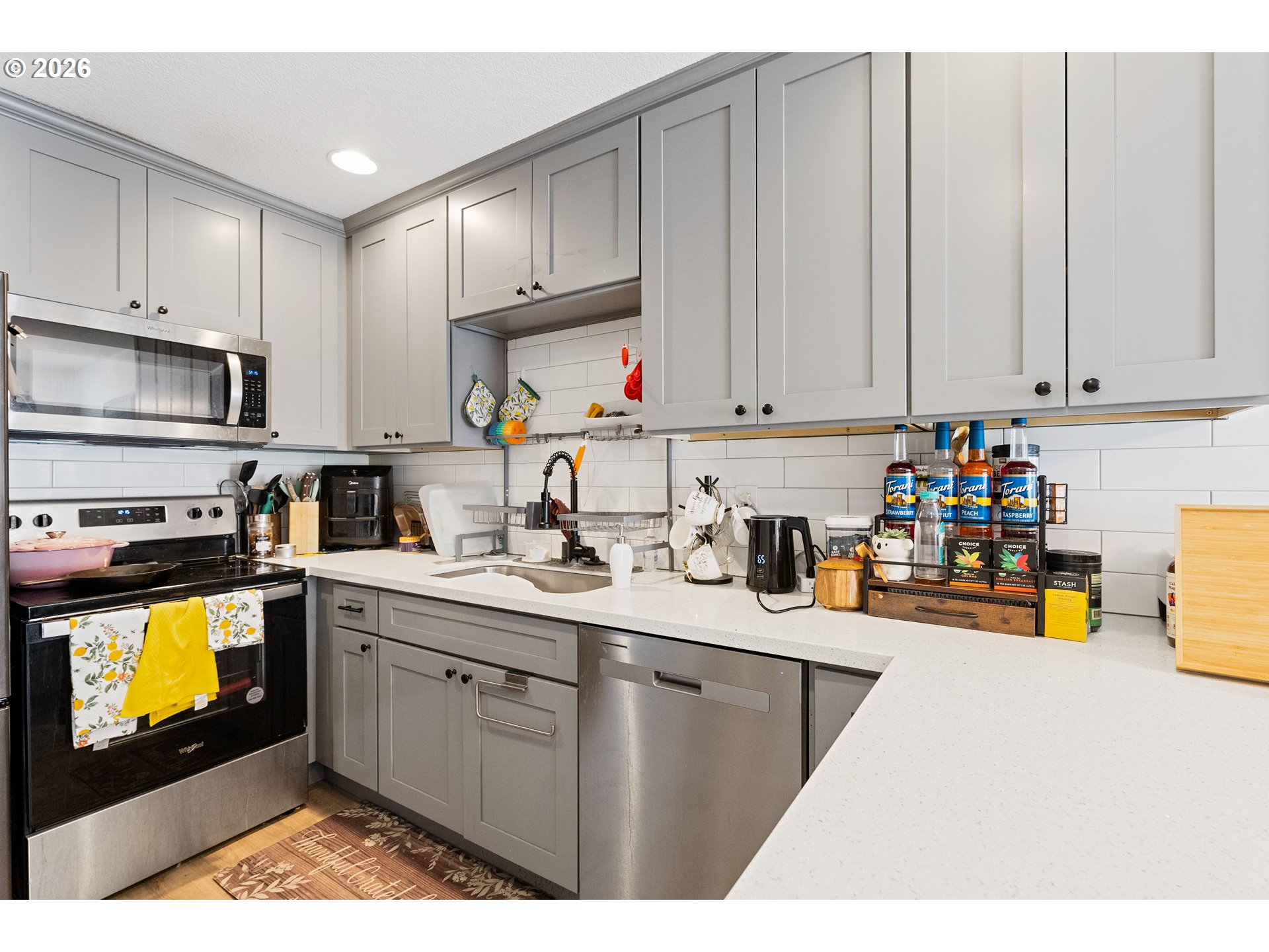 Photo #4: 231469965 Listing: Photo #4