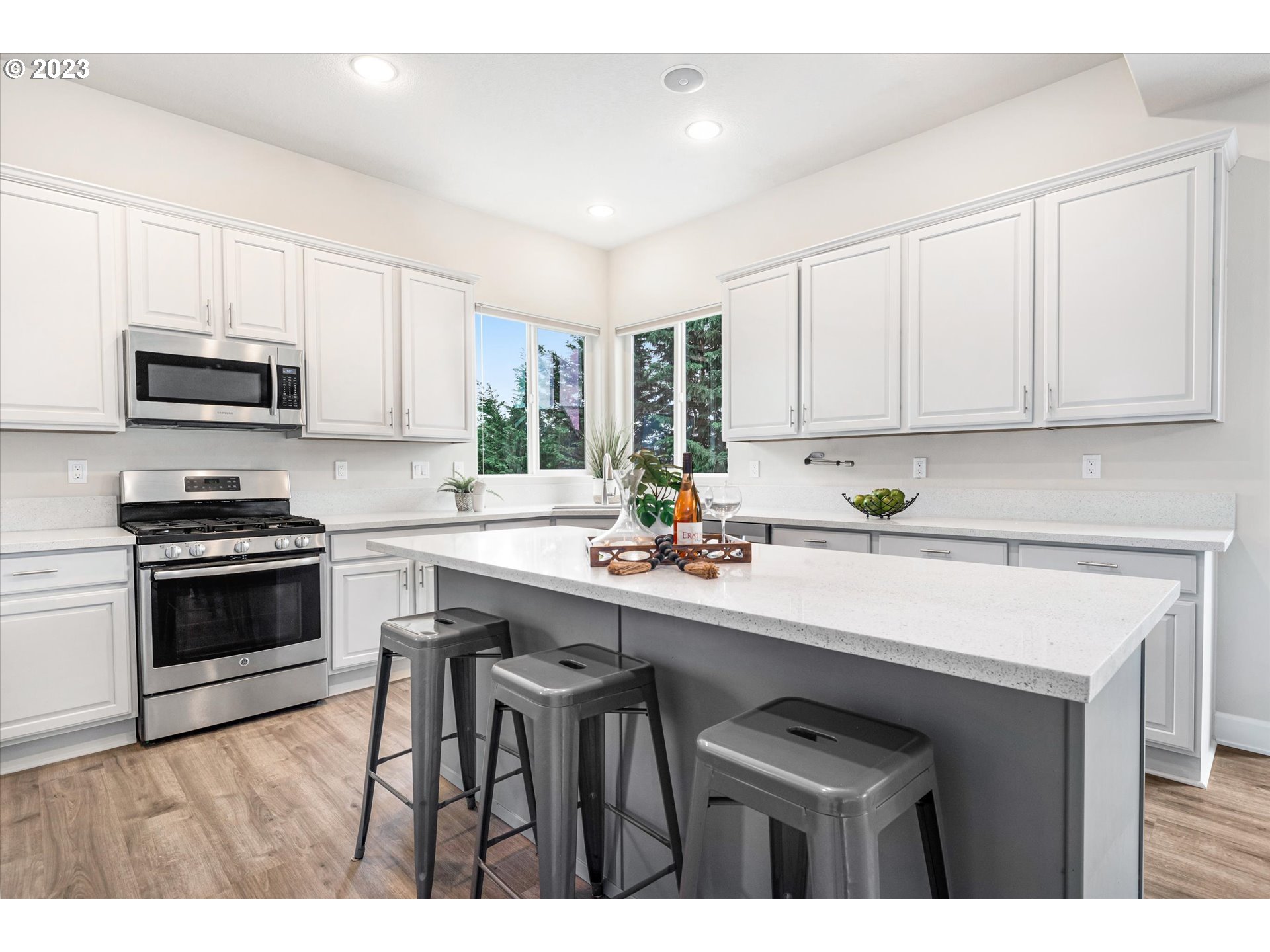 15602 SE DREAM WEAVER DR Happy Valley, OR 97086