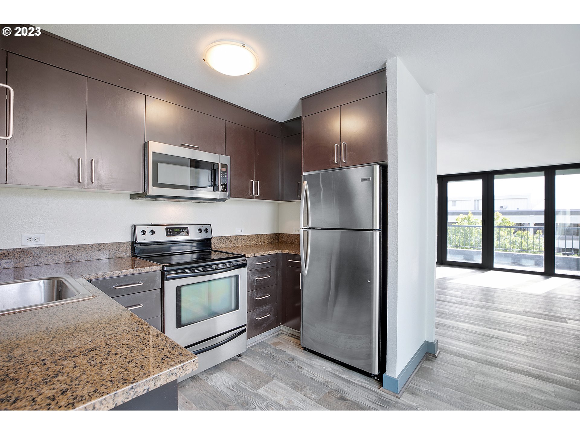 Photo #21: 23158938 Listing 