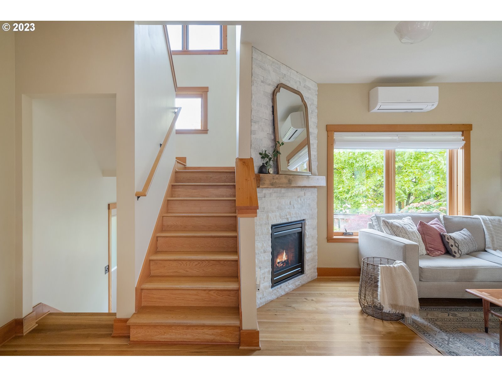 Photo #2: 23162252 Listing 