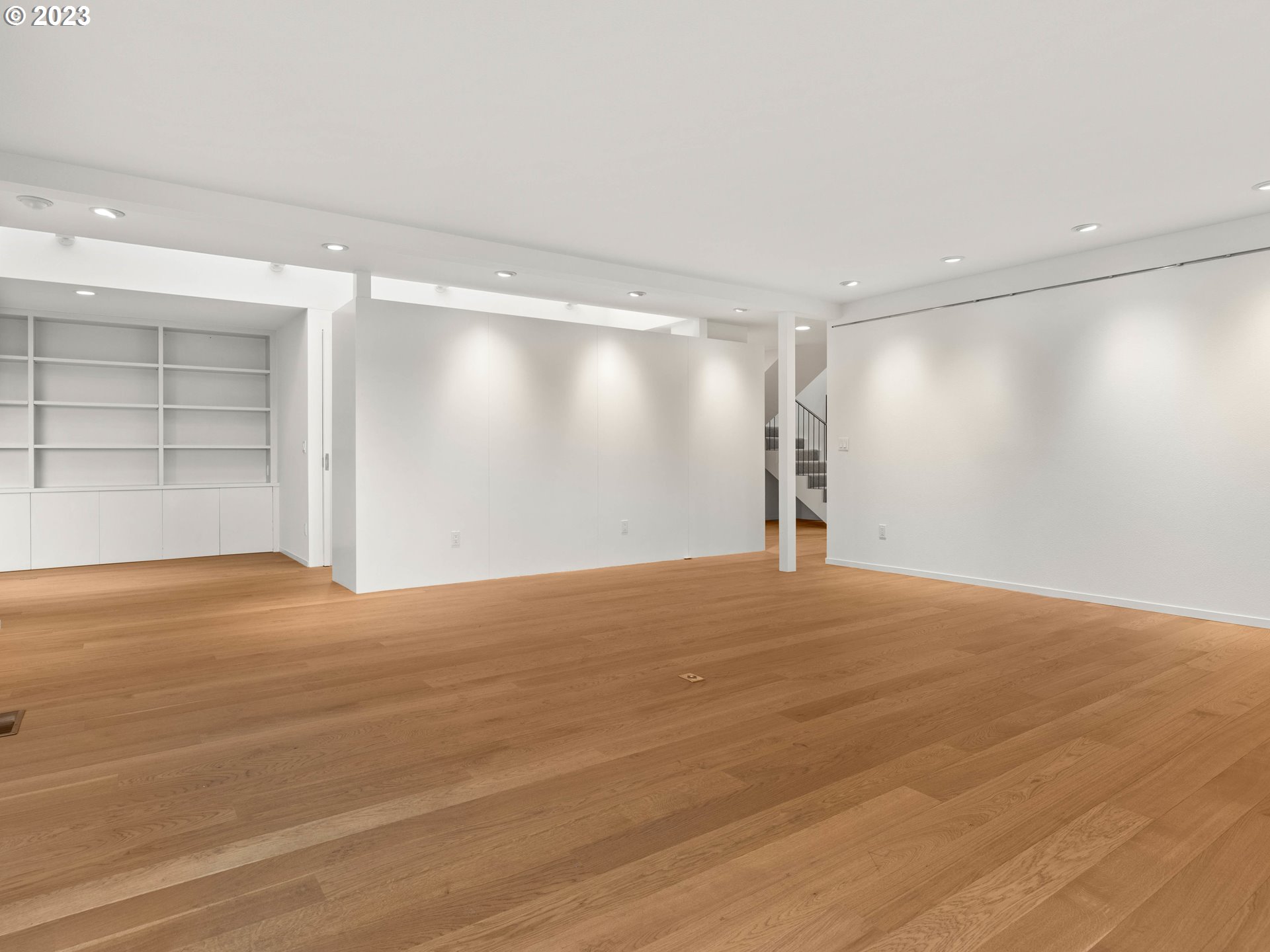 Photo #4: 23163183 Listing 