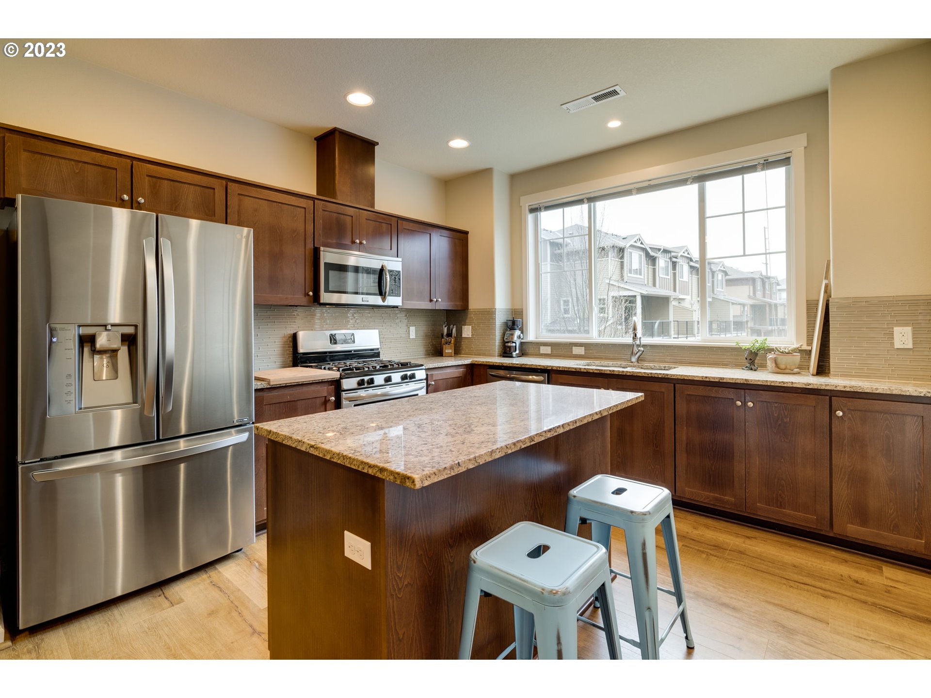 Photo #4: 23169191 Listing 