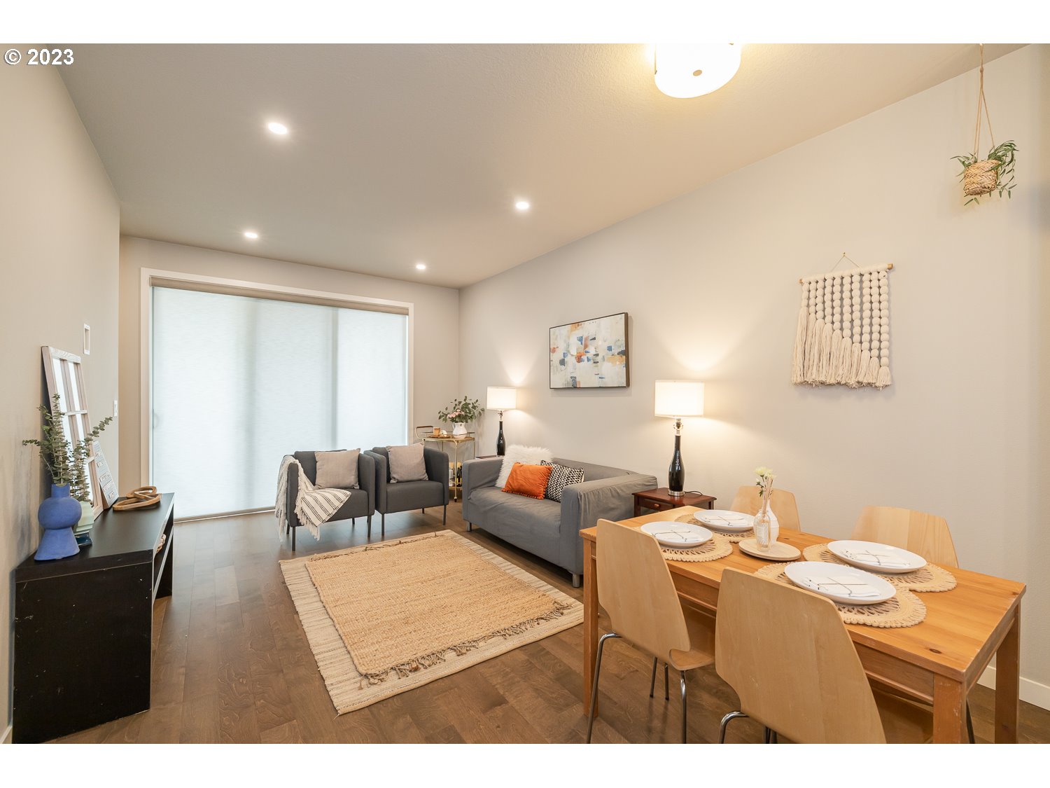 Photo #3: 23173063 Listing 