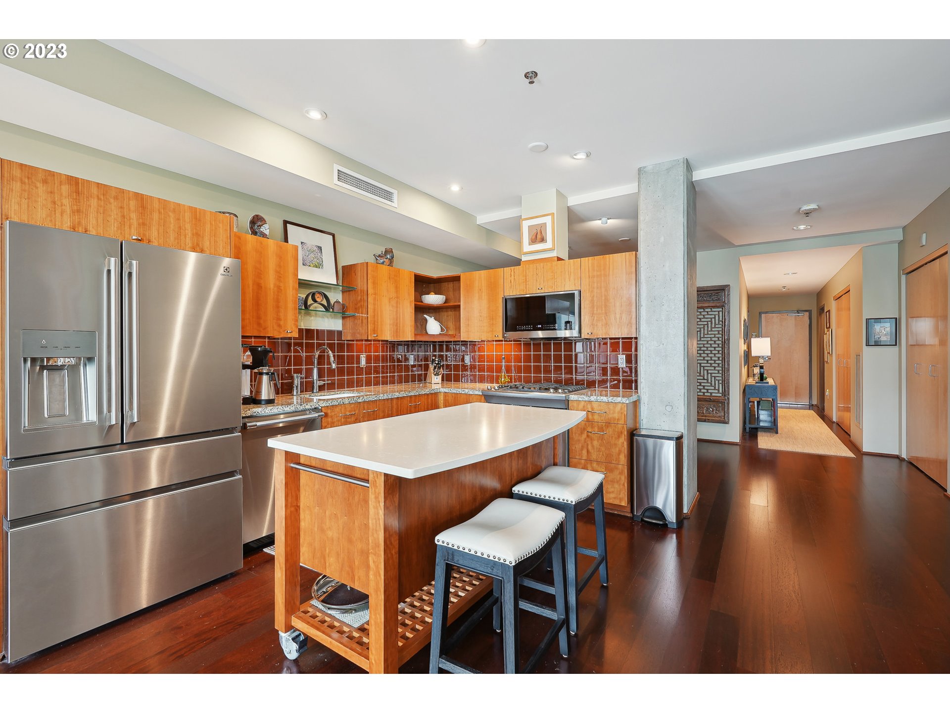 Photo #6: 23176528 Listing 