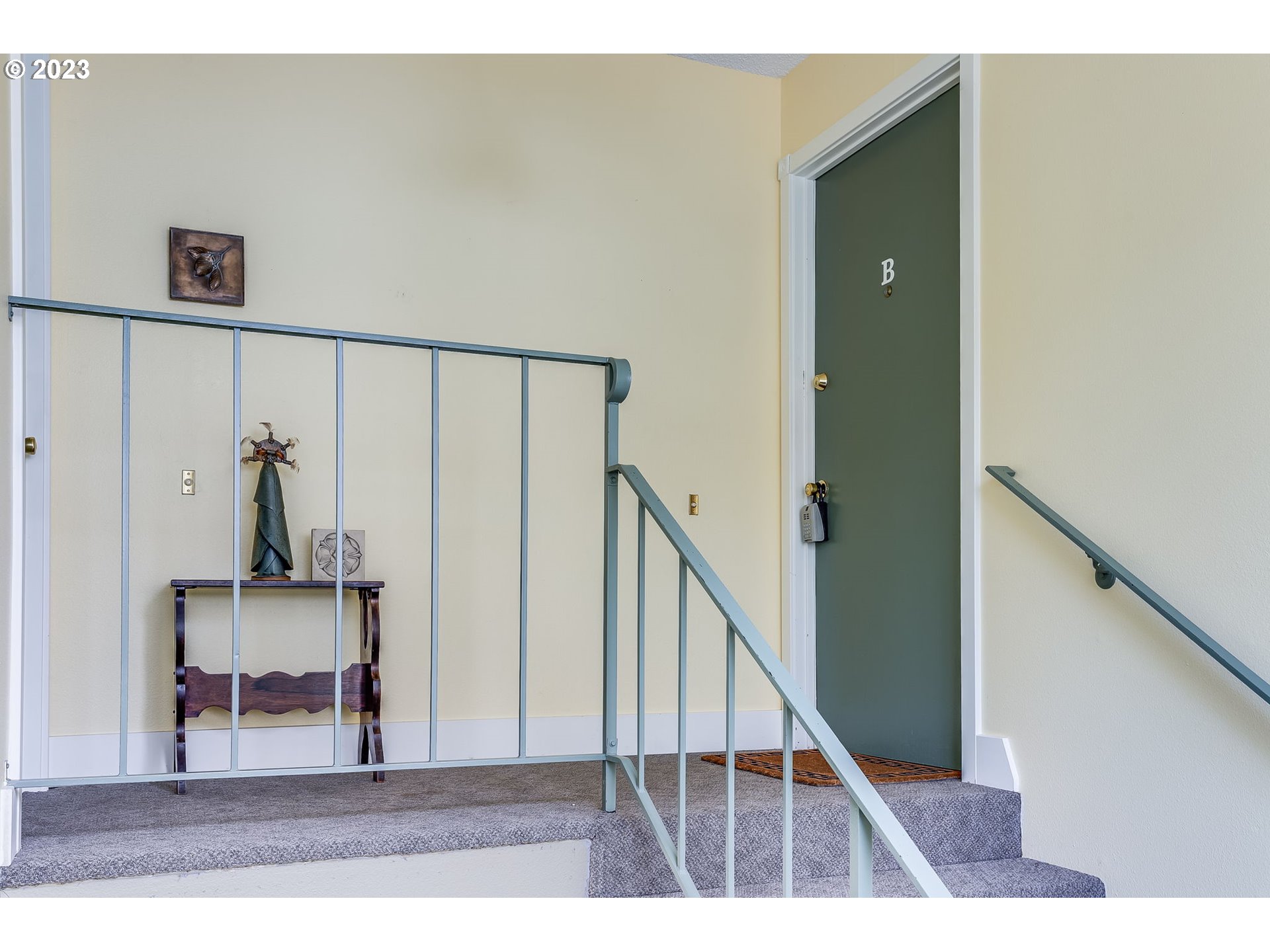 Photo #4: 23180639 Listing 