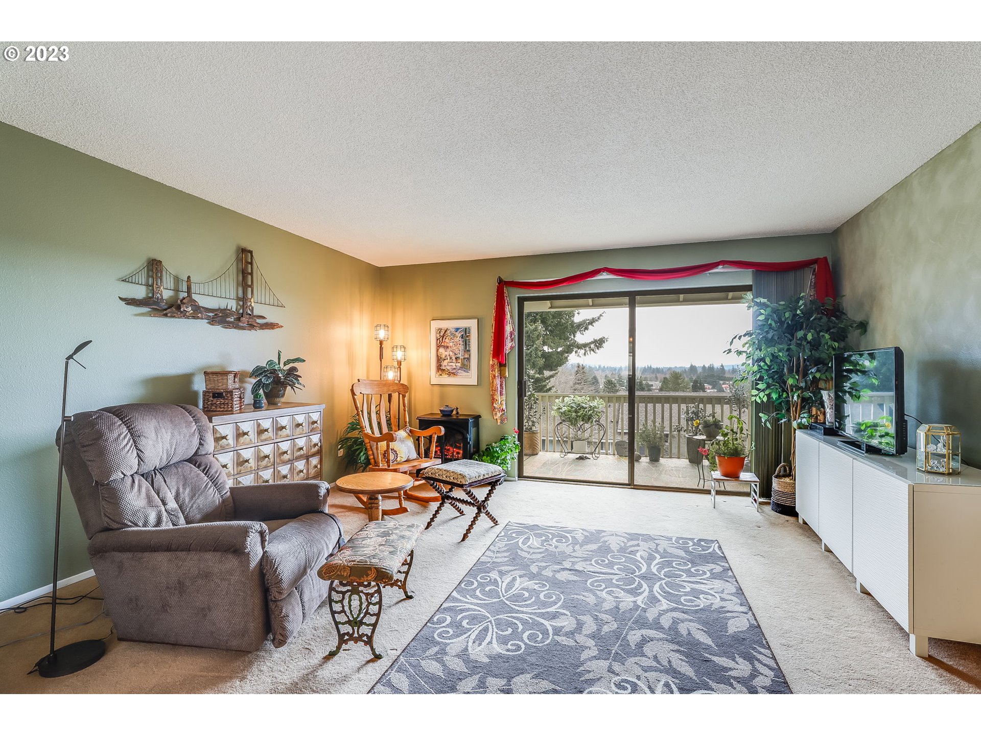 Photo #5: 23180639 Listing 