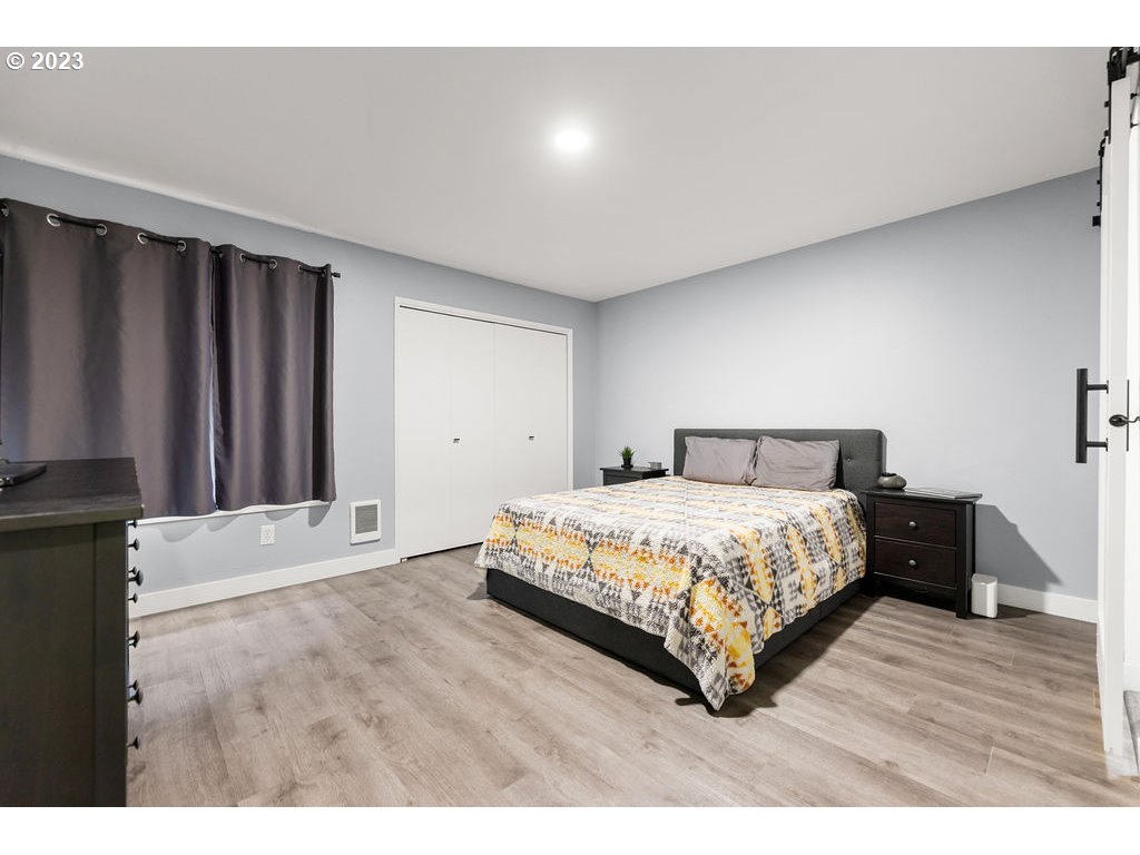 Photo #6: 23181376 Listing 