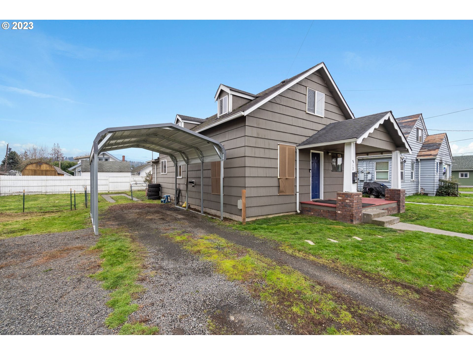 812 S 5th Ave, Kelso, WA 98626