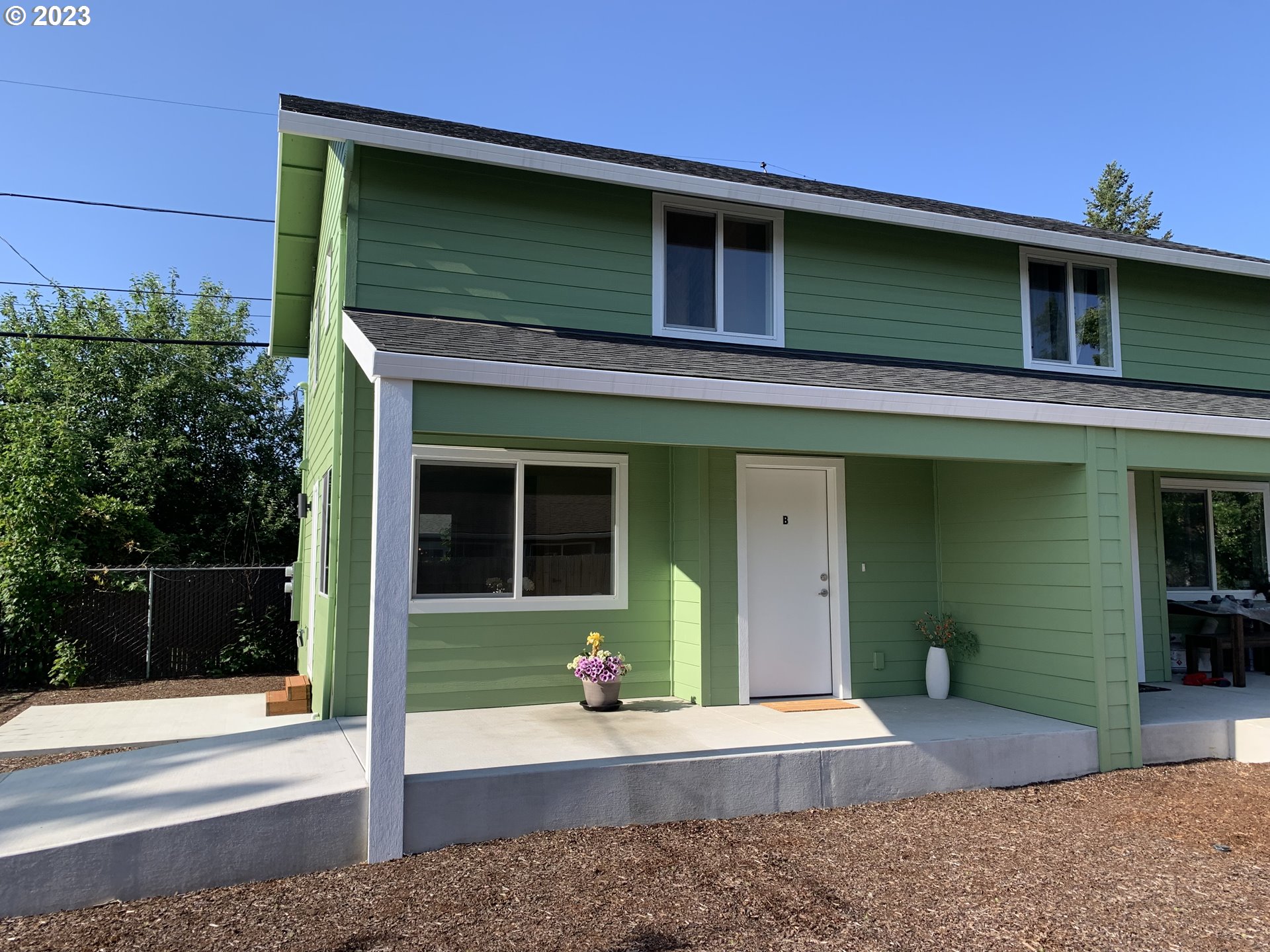16317 SE Salmon ST Unit B, Portland OR 97233
