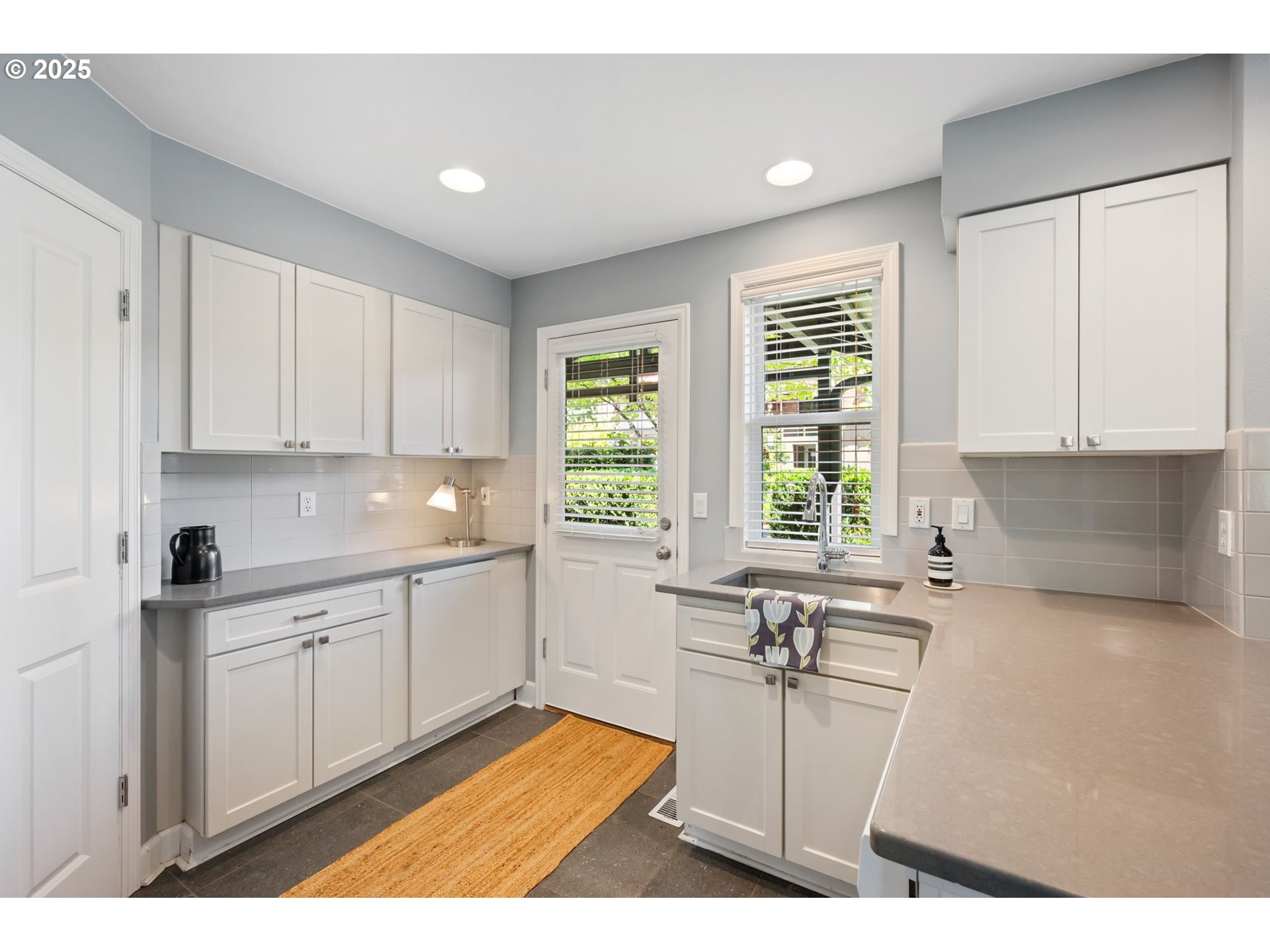 Photo #9: 231911088 Listing: Photo #9