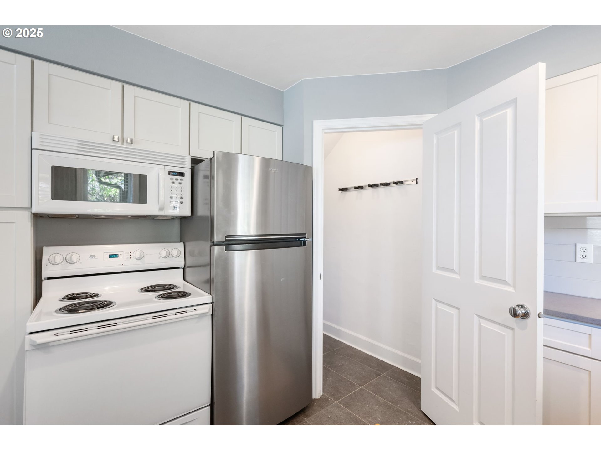 Photo #10: 231911088 Listing: Photo #10