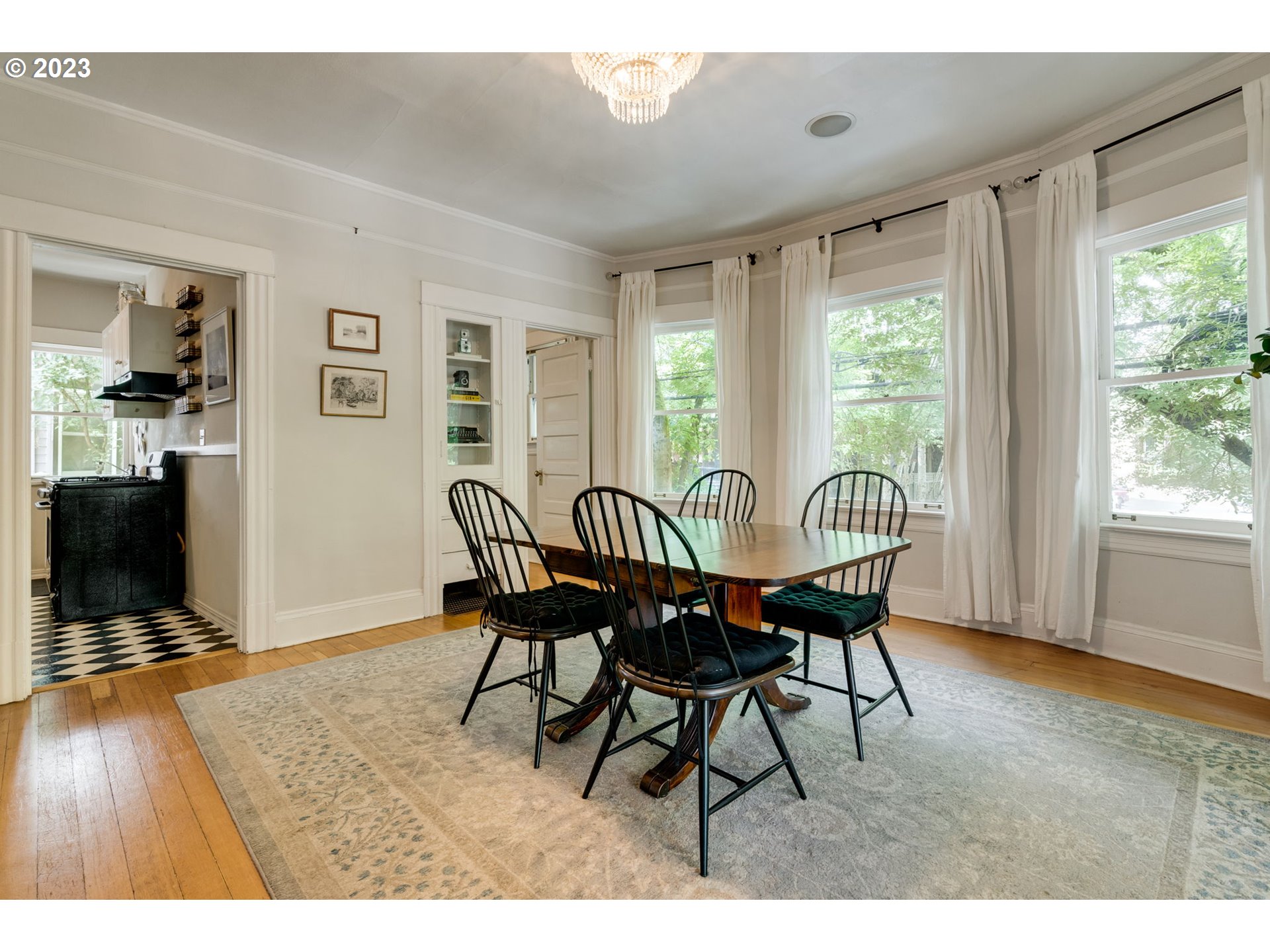Photo #4: 23192750 Listing 