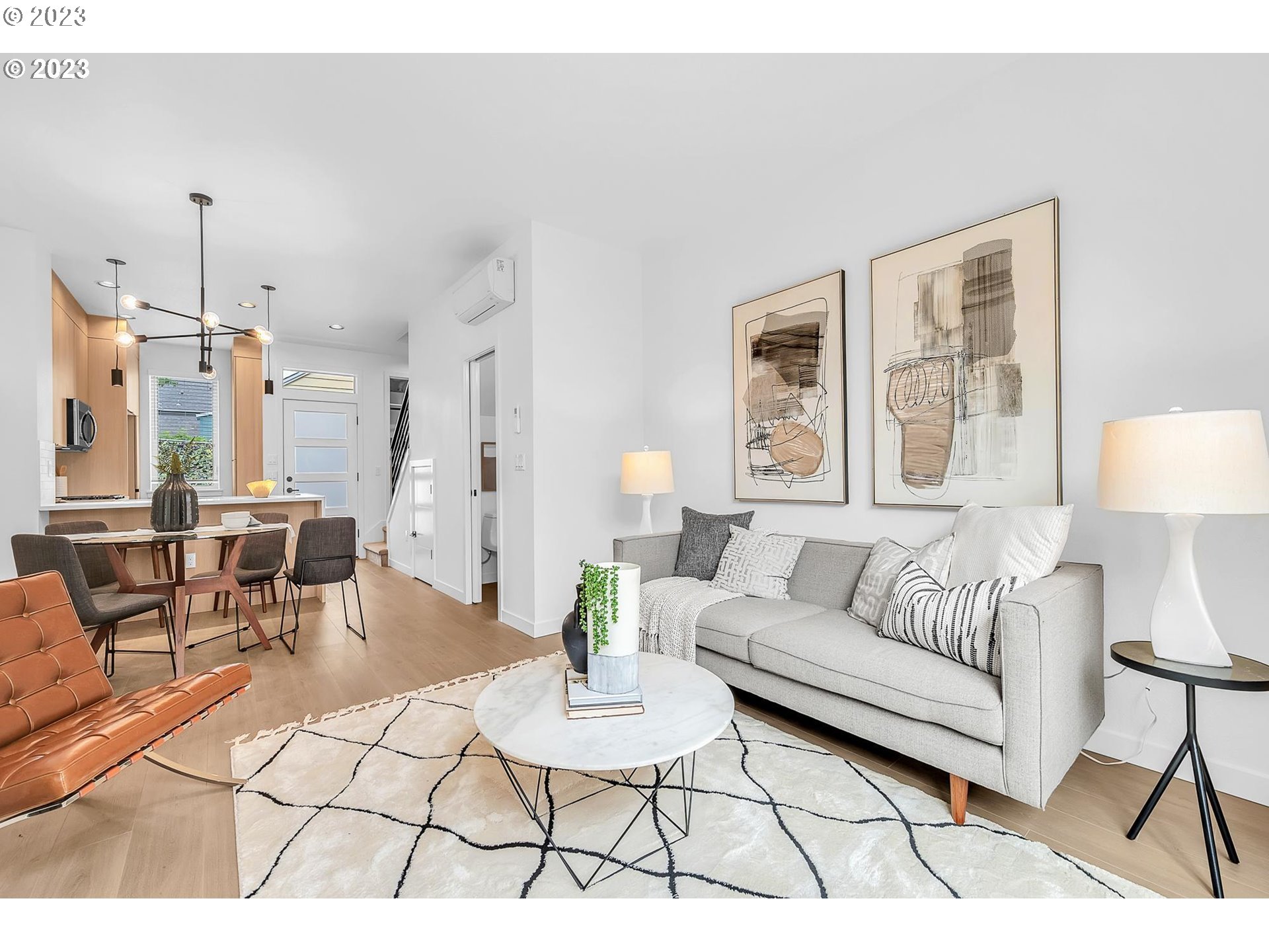 Photo #2: 23192818 Listing 
