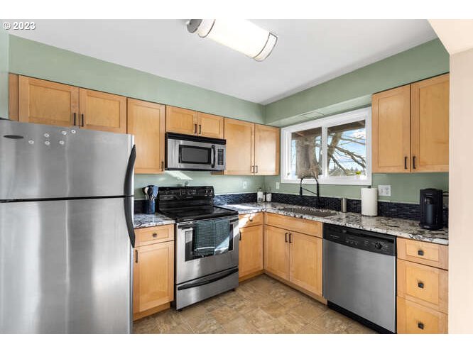 Photo #6: 23207361 Listing 
