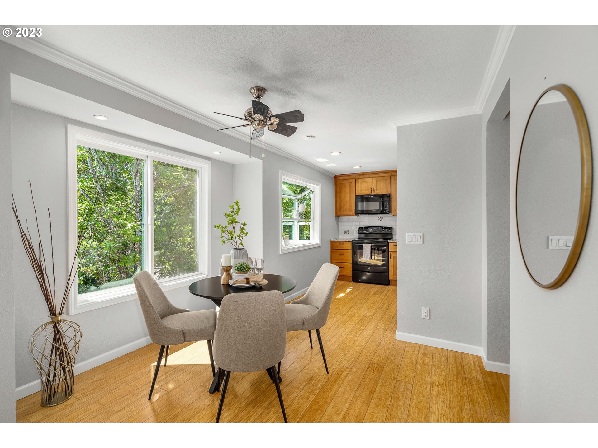 Photo #2: 23209241 Listing 