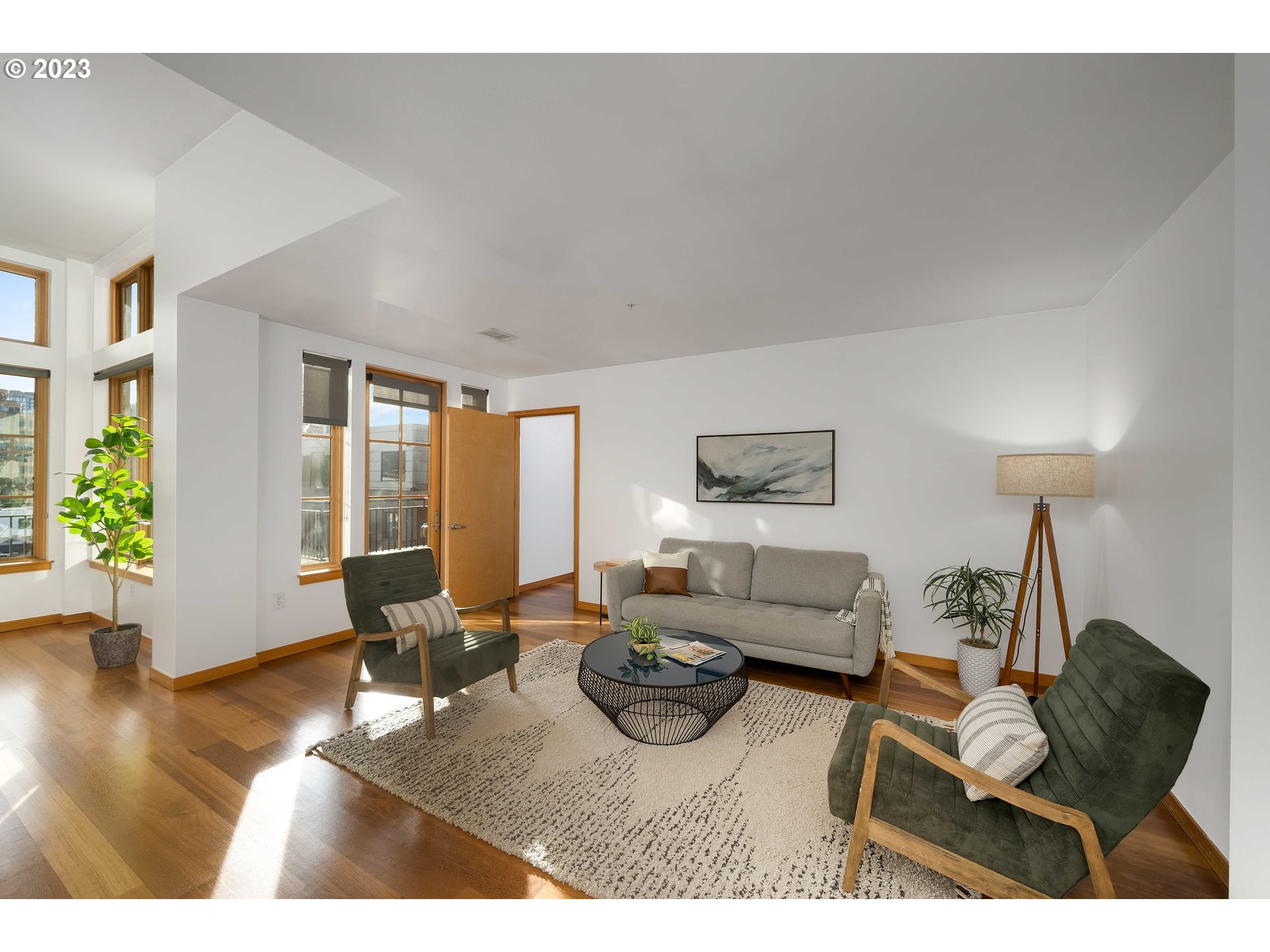 Photo #5: 23213606 Listing 