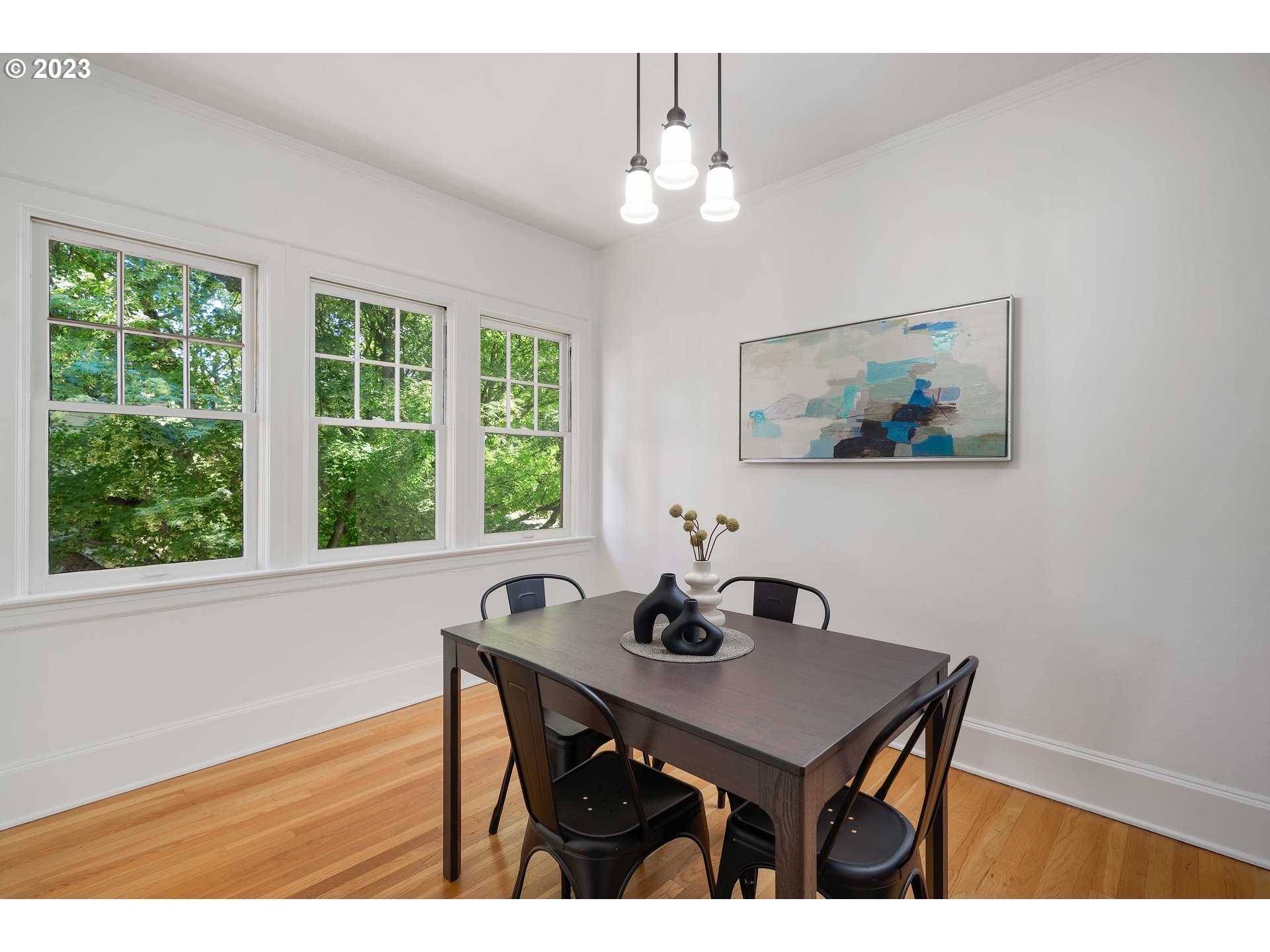 Photo #2: 23215568 Listing 