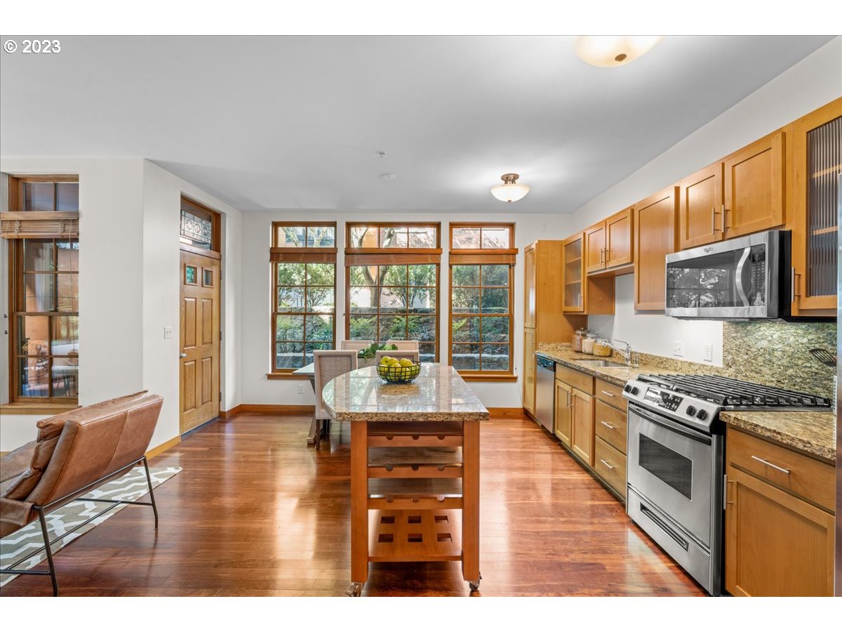 Photo #13: 23218868 Listing 