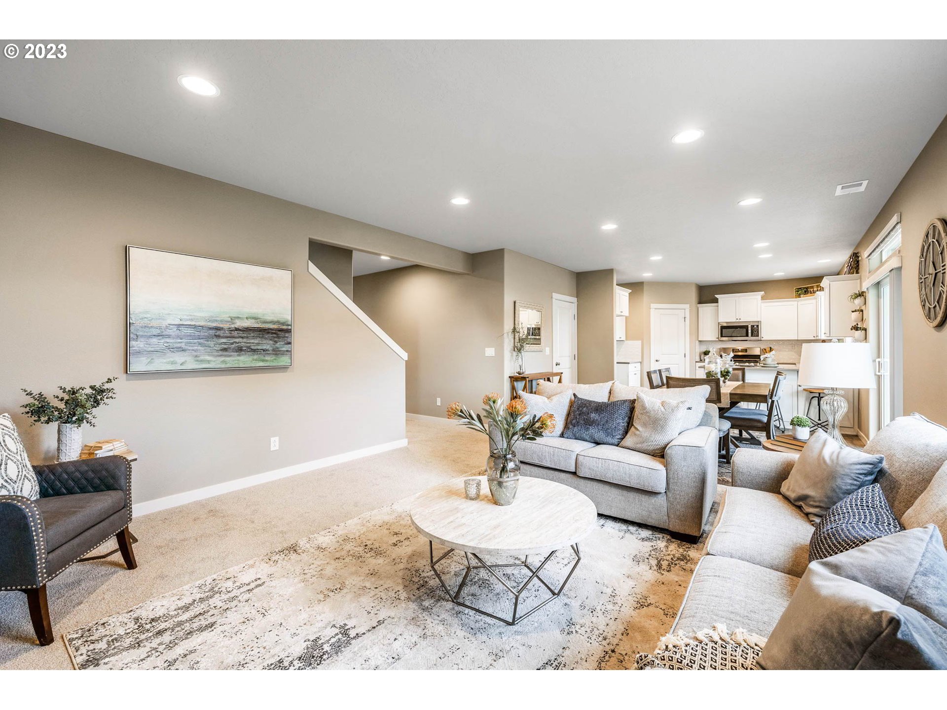 726 Cheadel Lake Ct, Lebanon, OR, 97355