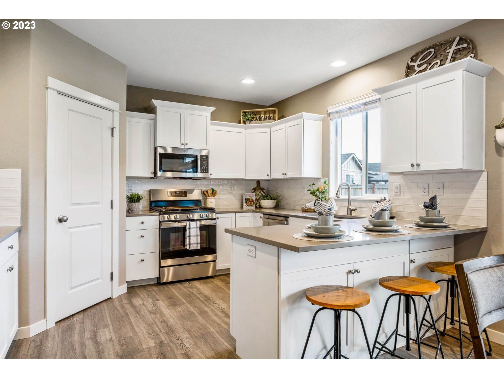 726 Cheadel Lake Ct, Lebanon, OR, 97355