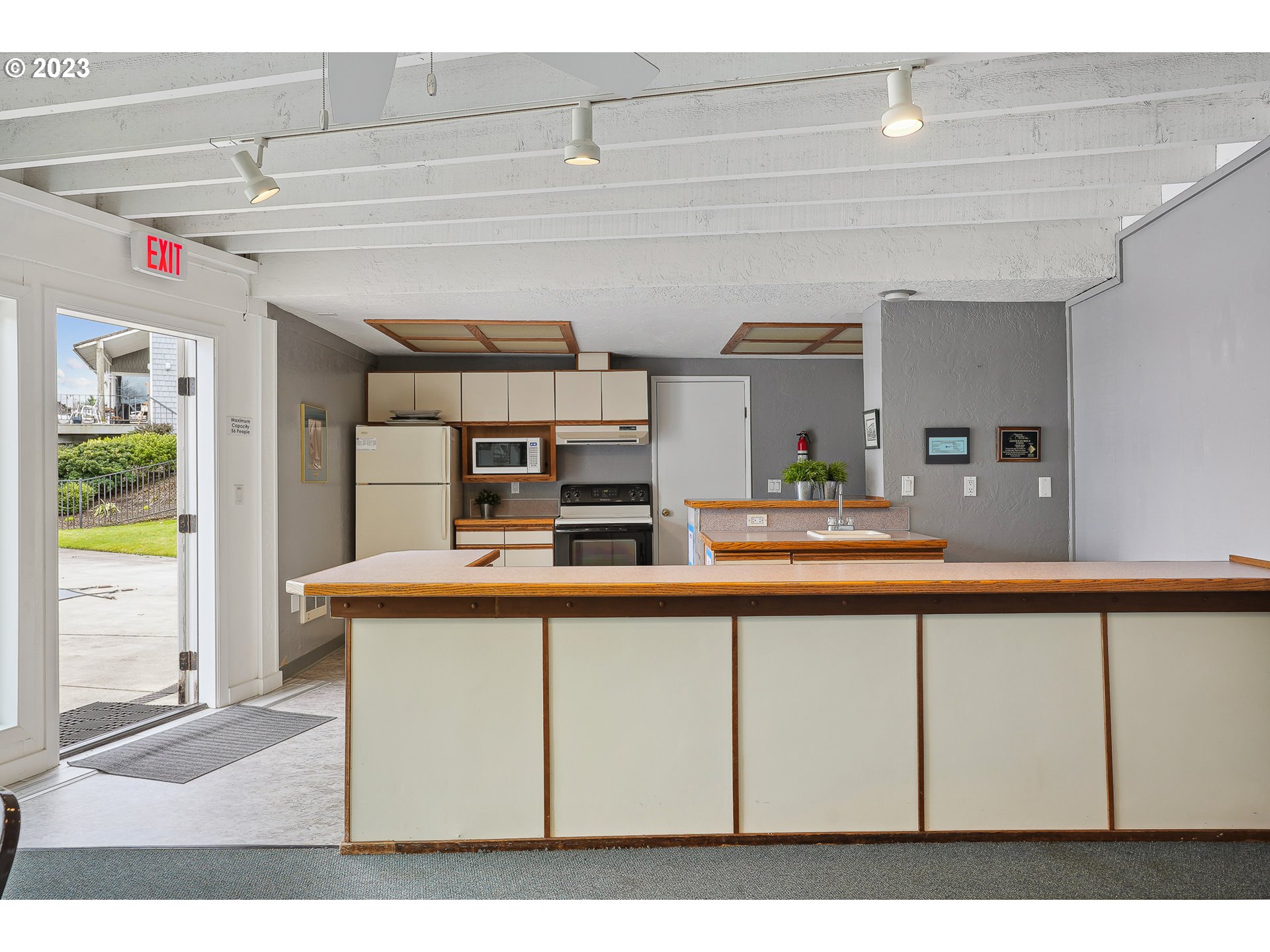 Photo #4: 23224815 Listing 