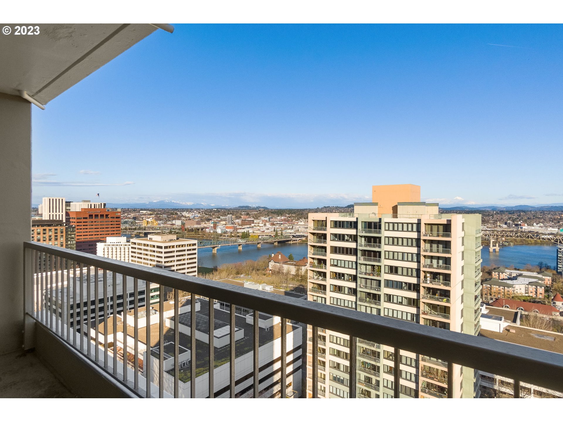 Photo #22: 23226961 Listing 
