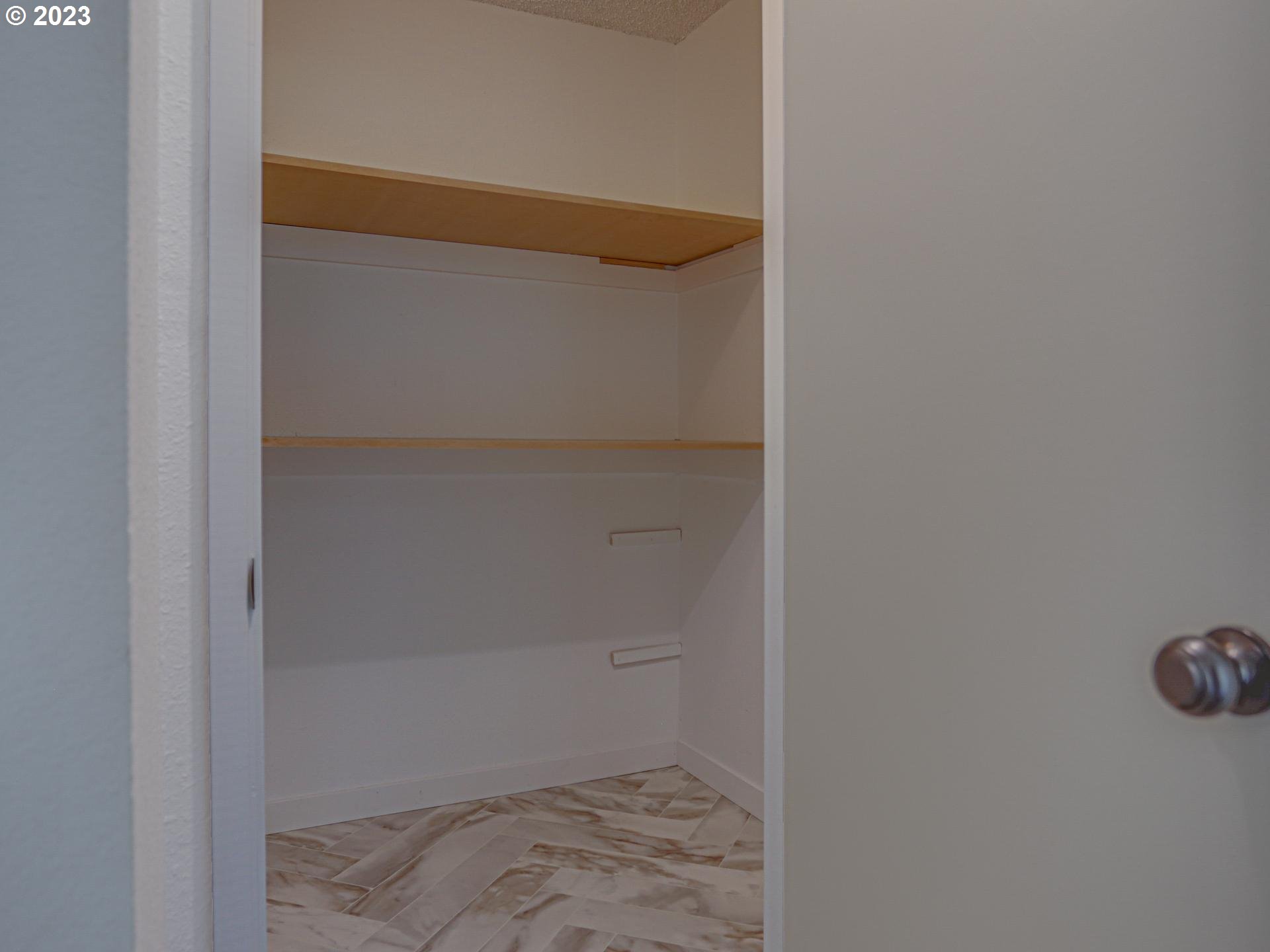 Photo #4: 23230797 Listing 