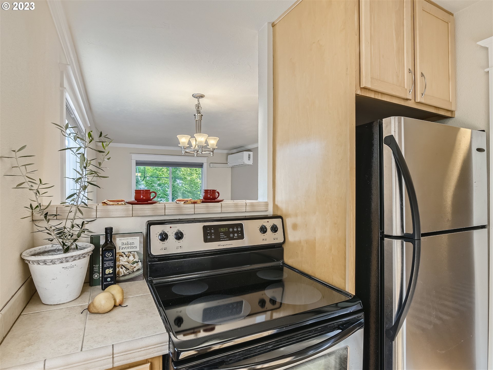Photo #6: 23233030 Listing 