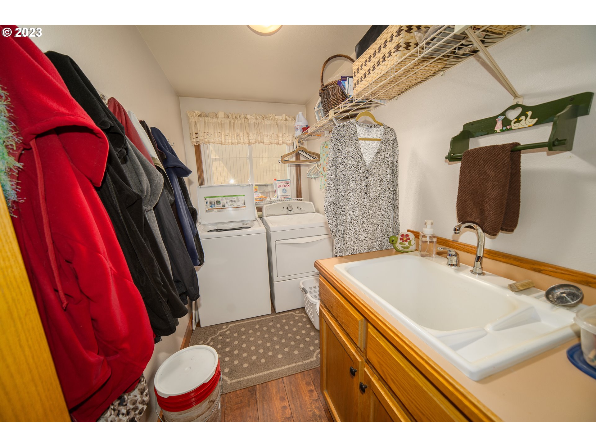 9131 SW Hill ST Tigard, OR 97223