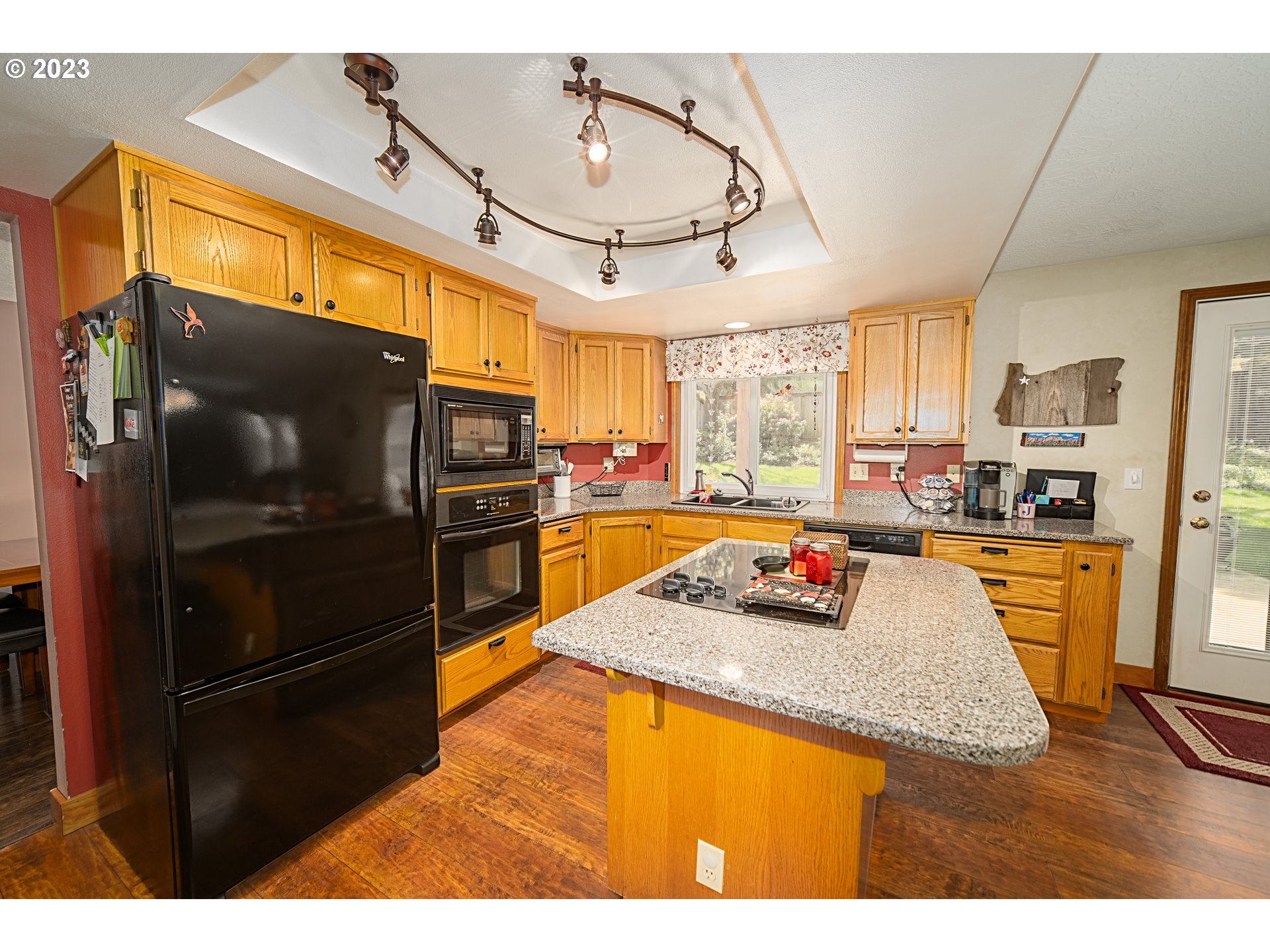 9131 SW Hill ST Tigard, OR 97223