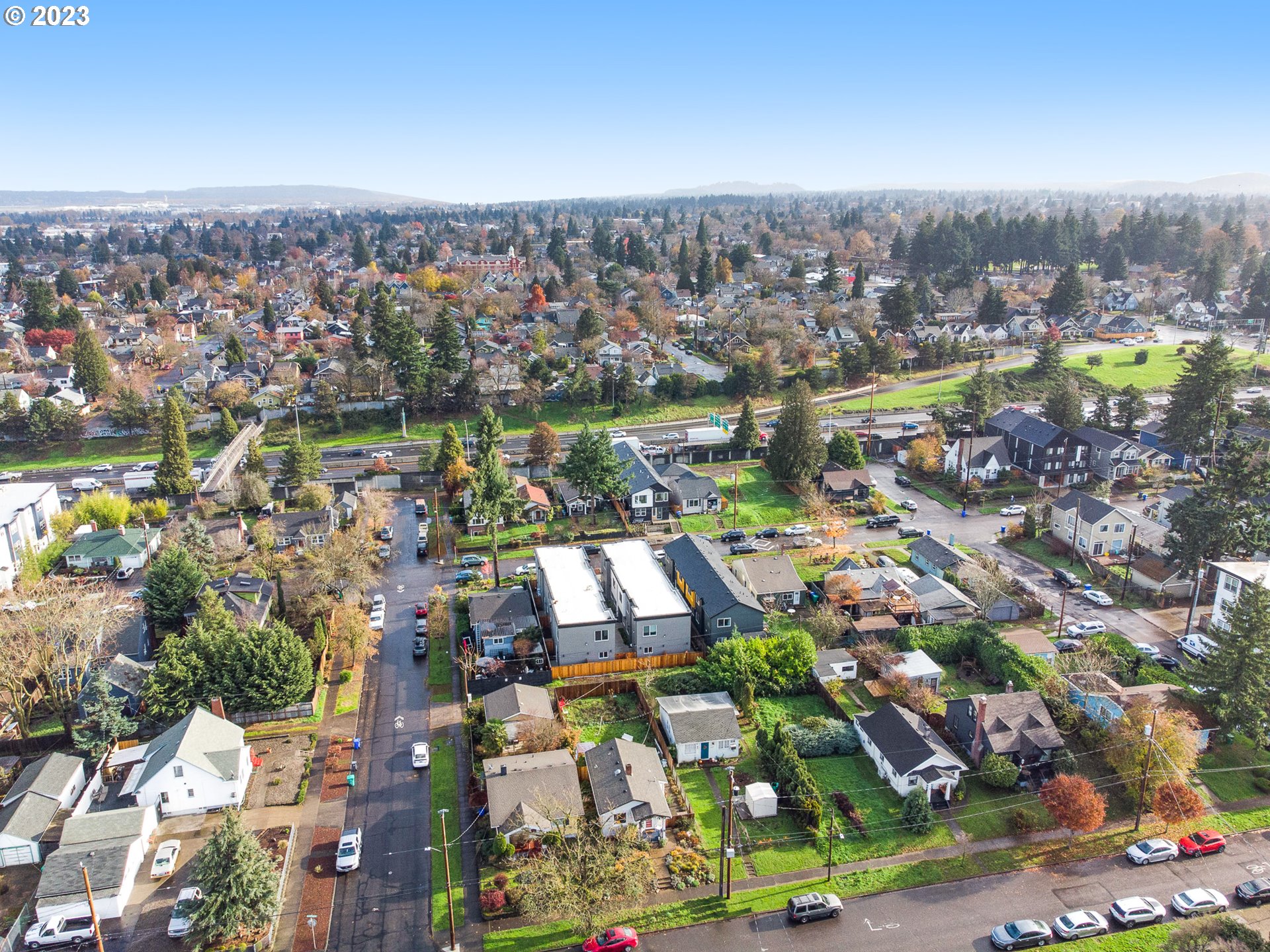 Photo #3: 23236855 Listing 