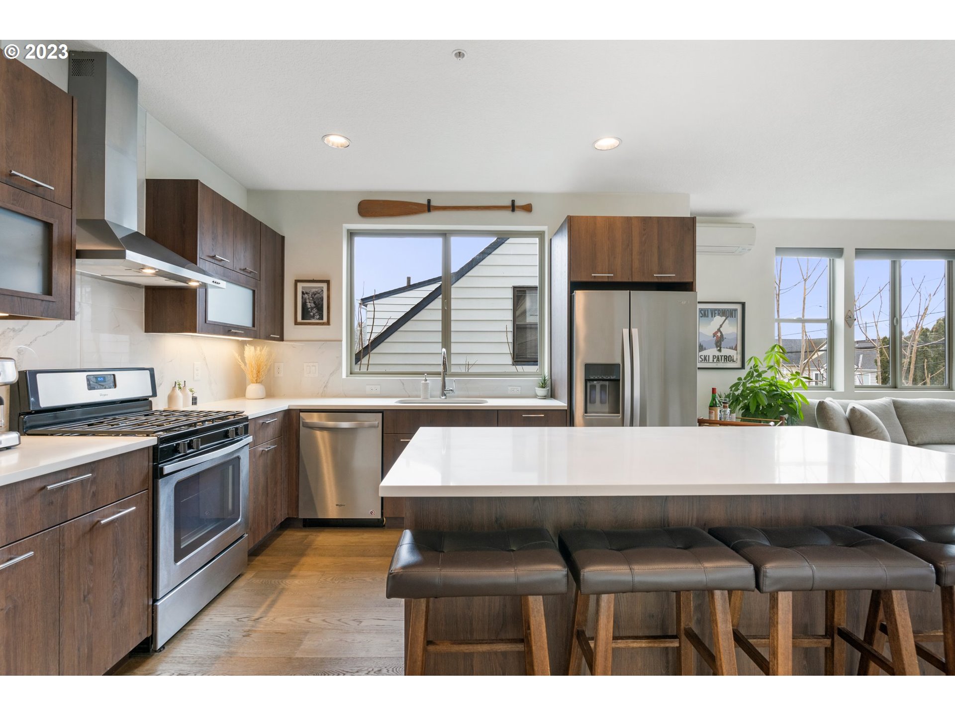 Photo #3: 23238597 Listing 