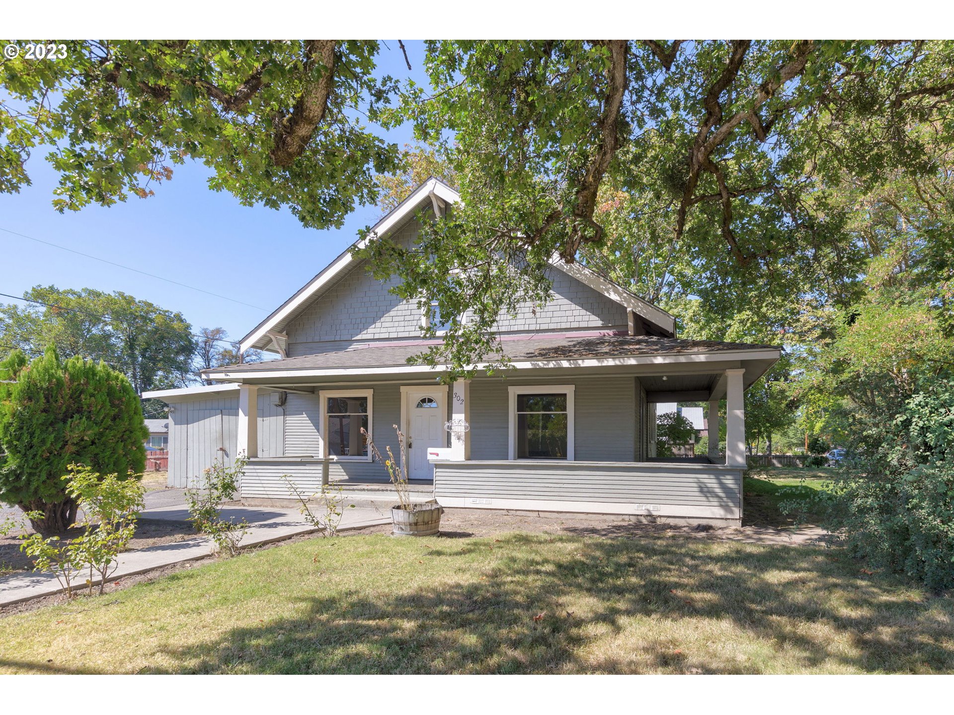 302 SW PINE ST, Grants Pass, OR 