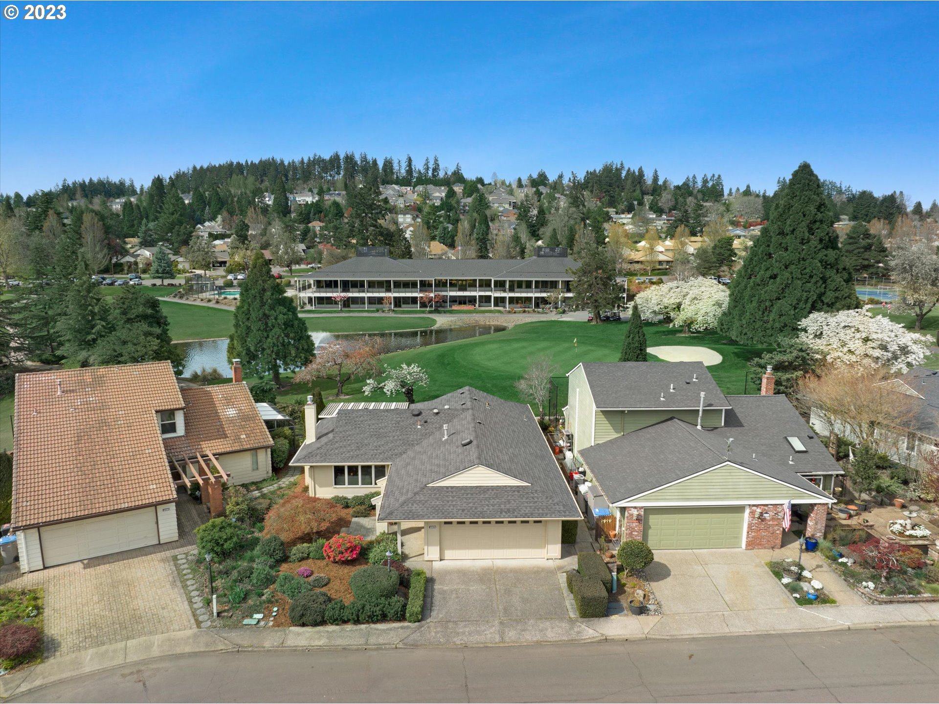 10575 SW CENTURY OAK DR Portland, OR 97224