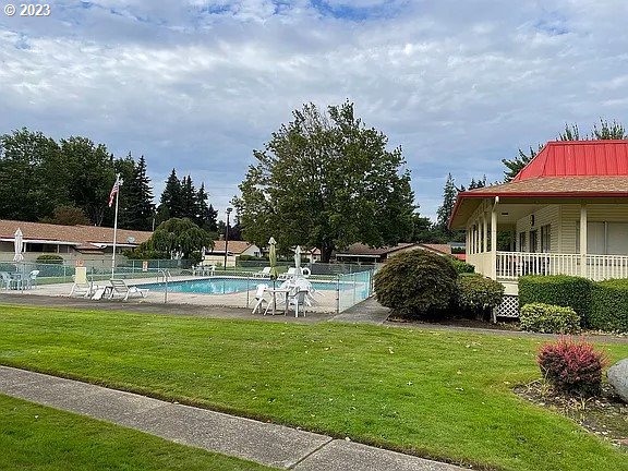 Photo #2: 23248135 Listing 