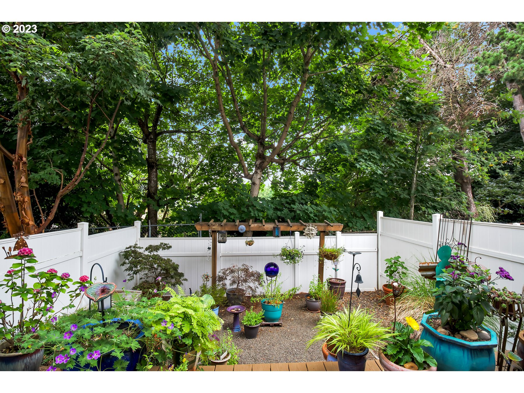 Photo #2: 23250382 Listing 