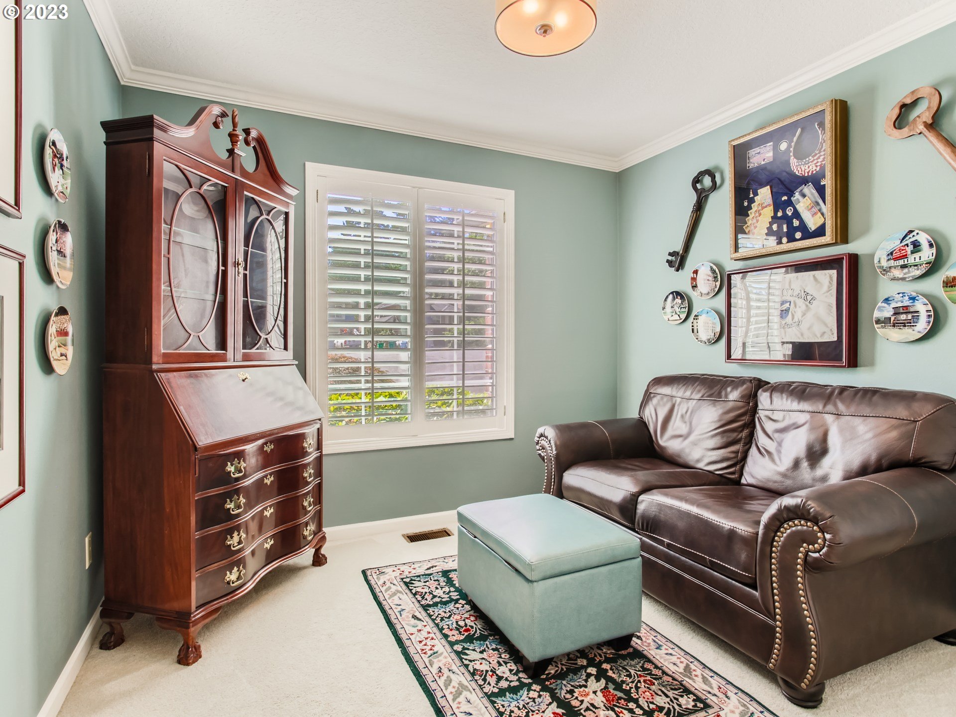 4135 SW COMUS ST Portland, OR 97219