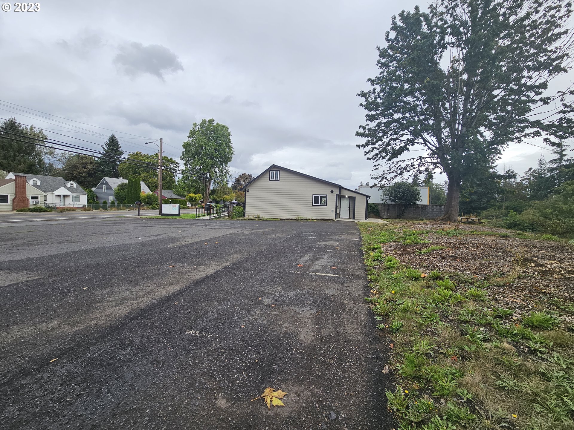 1022  E St, Washougal, WA 98671