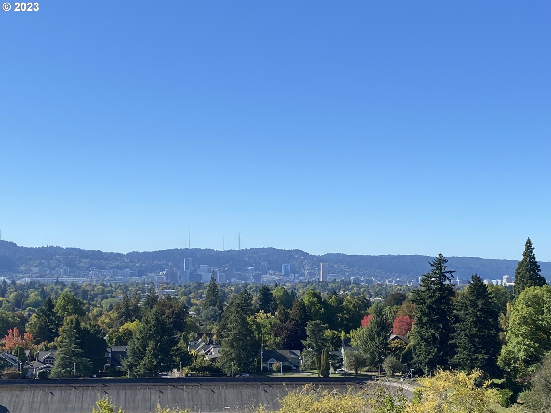 Photo #3: 23255732 Listing 