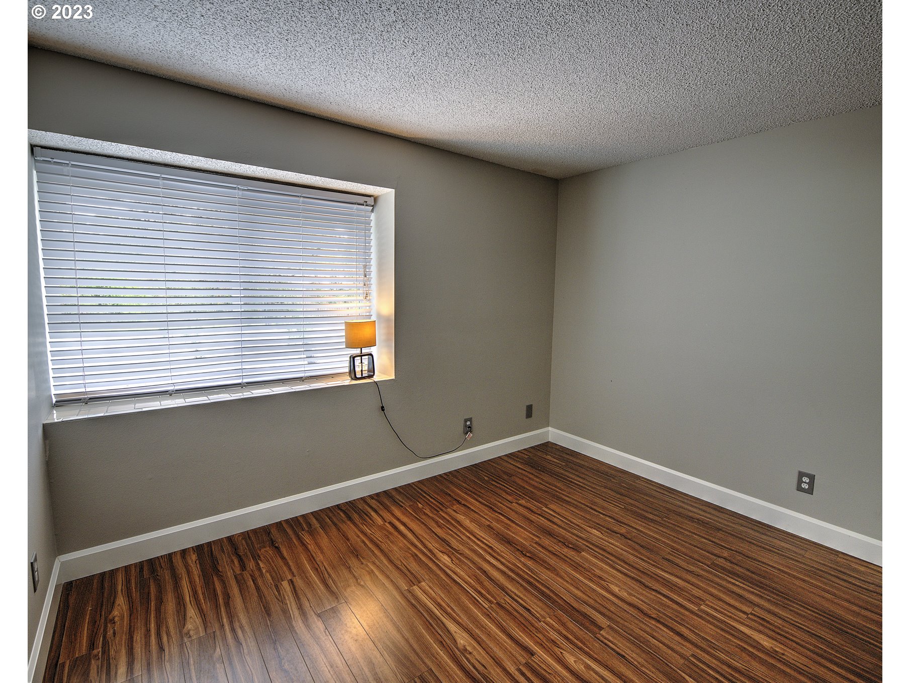 Photo #4: 23256335 Listing 
